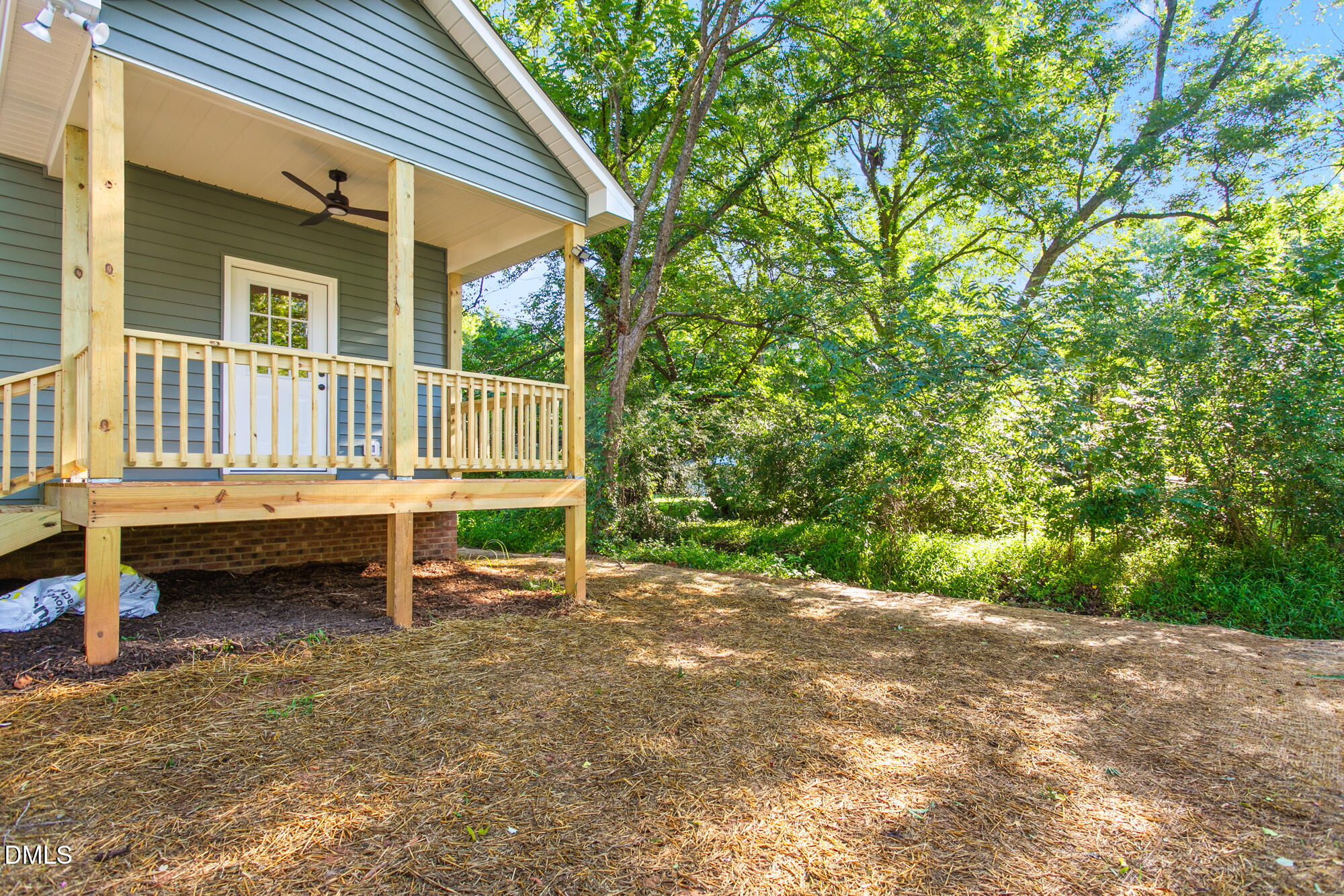 1305 E Willowbrook Drive Property Photo 19