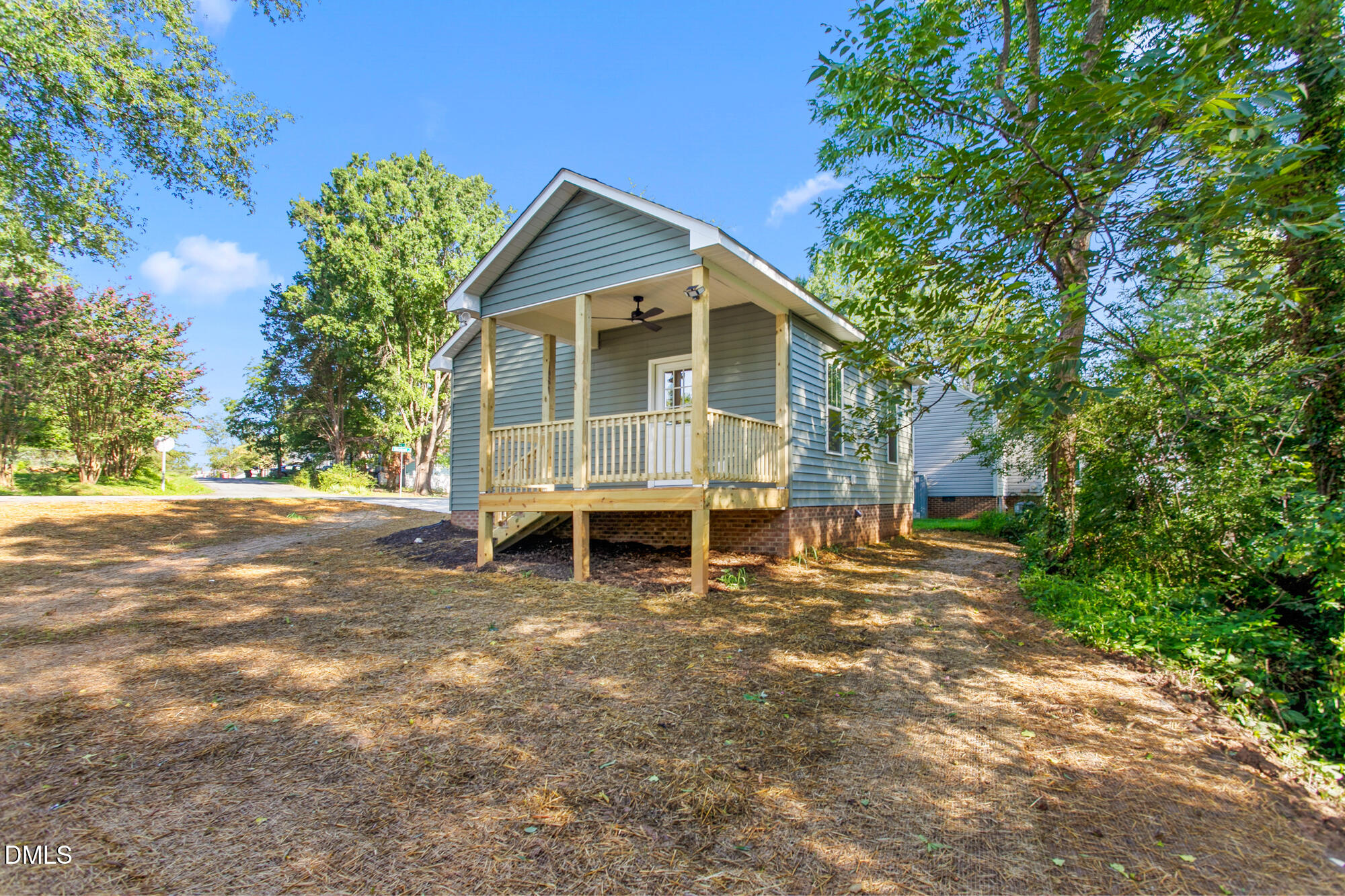 1305 E Willowbrook Drive Property Photo 20