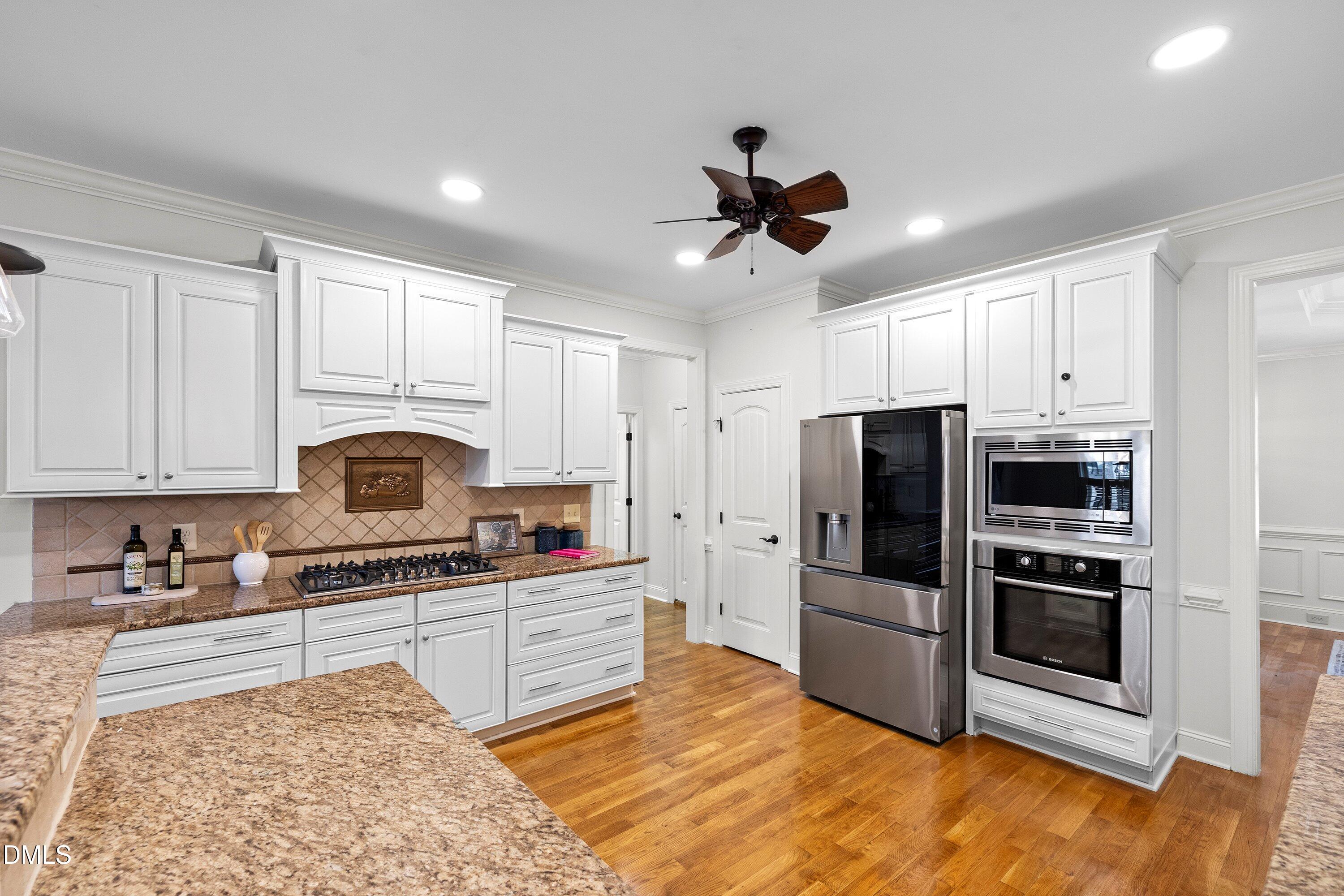 308 Stearns Way Property Photo 18