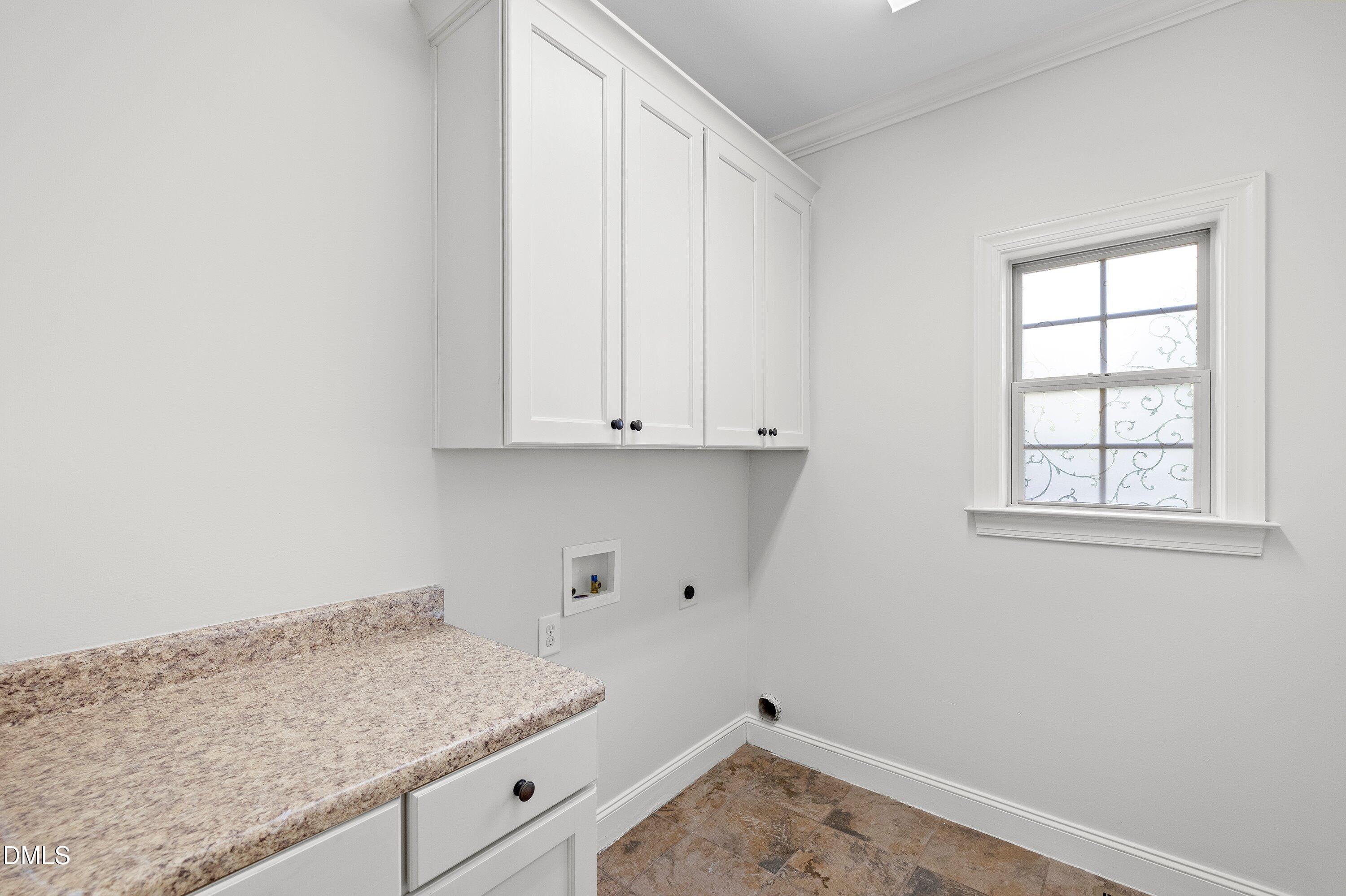 308 Stearns Way Property Photo 24