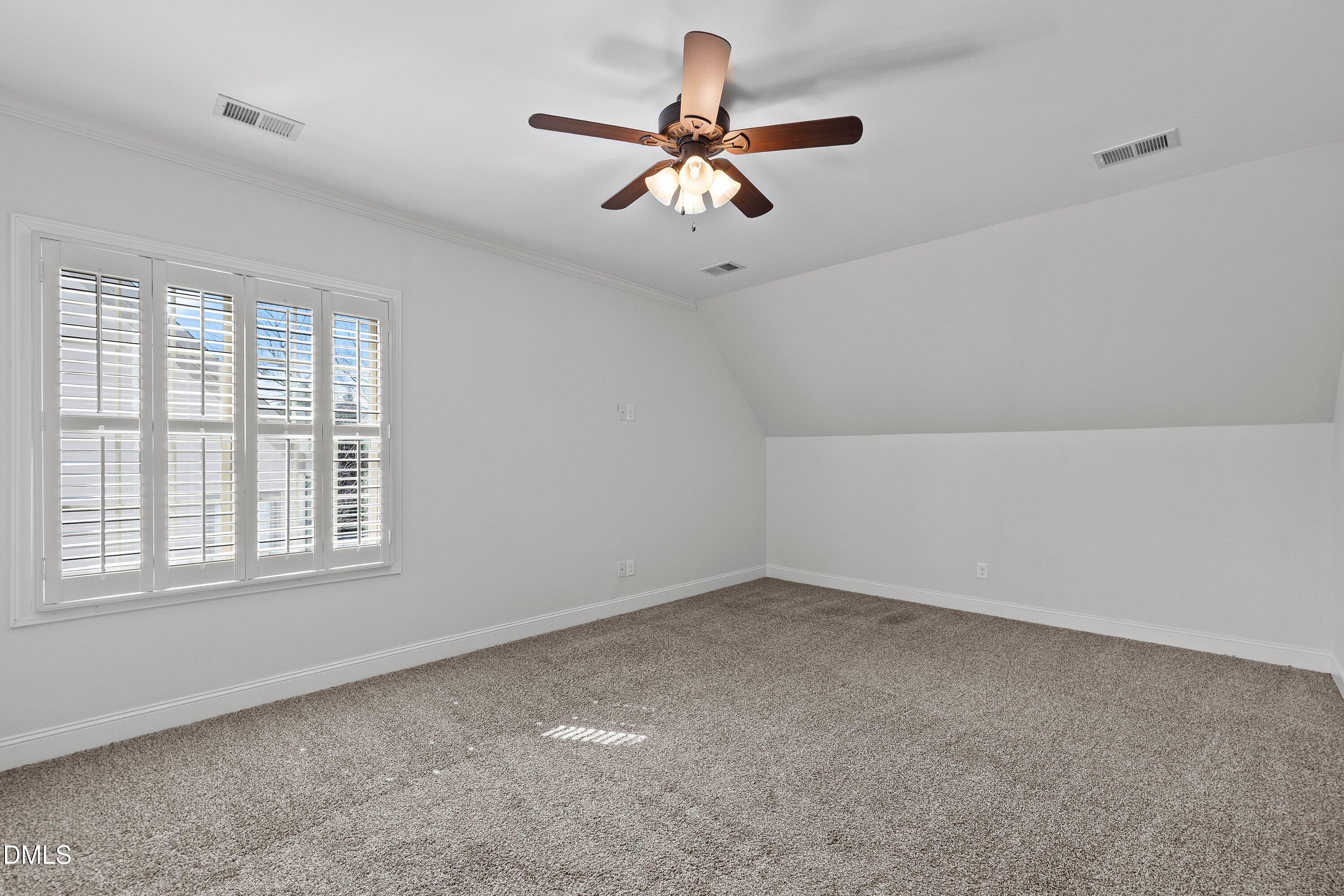 308 Stearns Way Property Photo 42