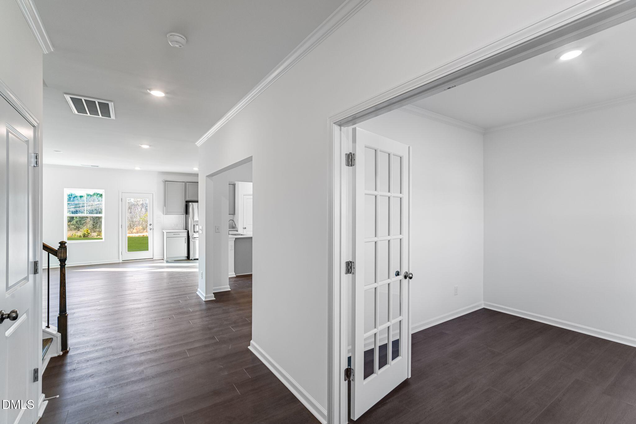 652 Morning Light Drive Property Photo 2