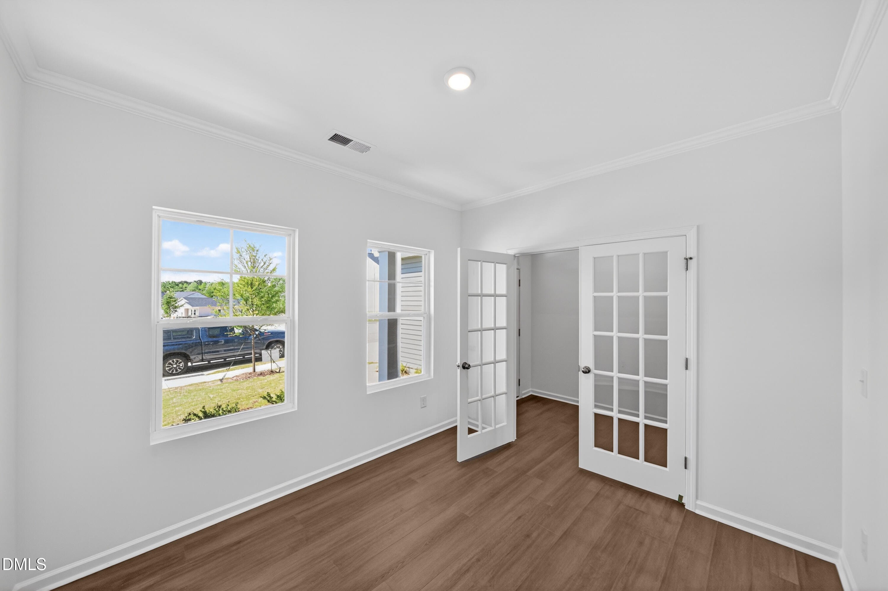 652 Morning Light Drive Property Photo 3