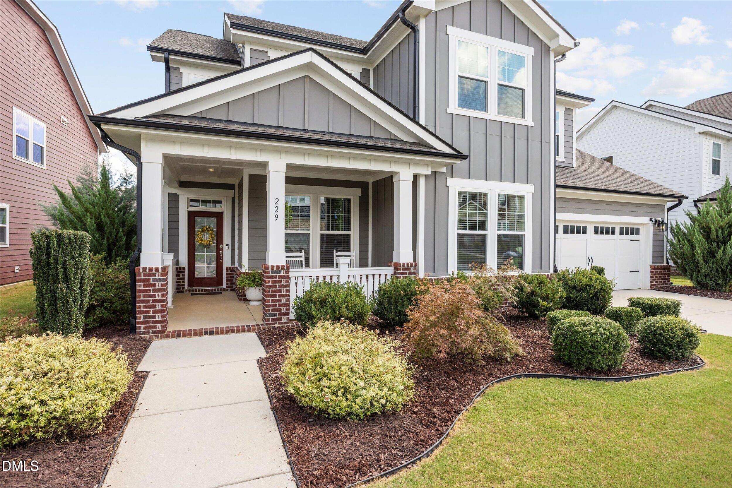 229 Sweetbriar Rose Court Property Photo 4