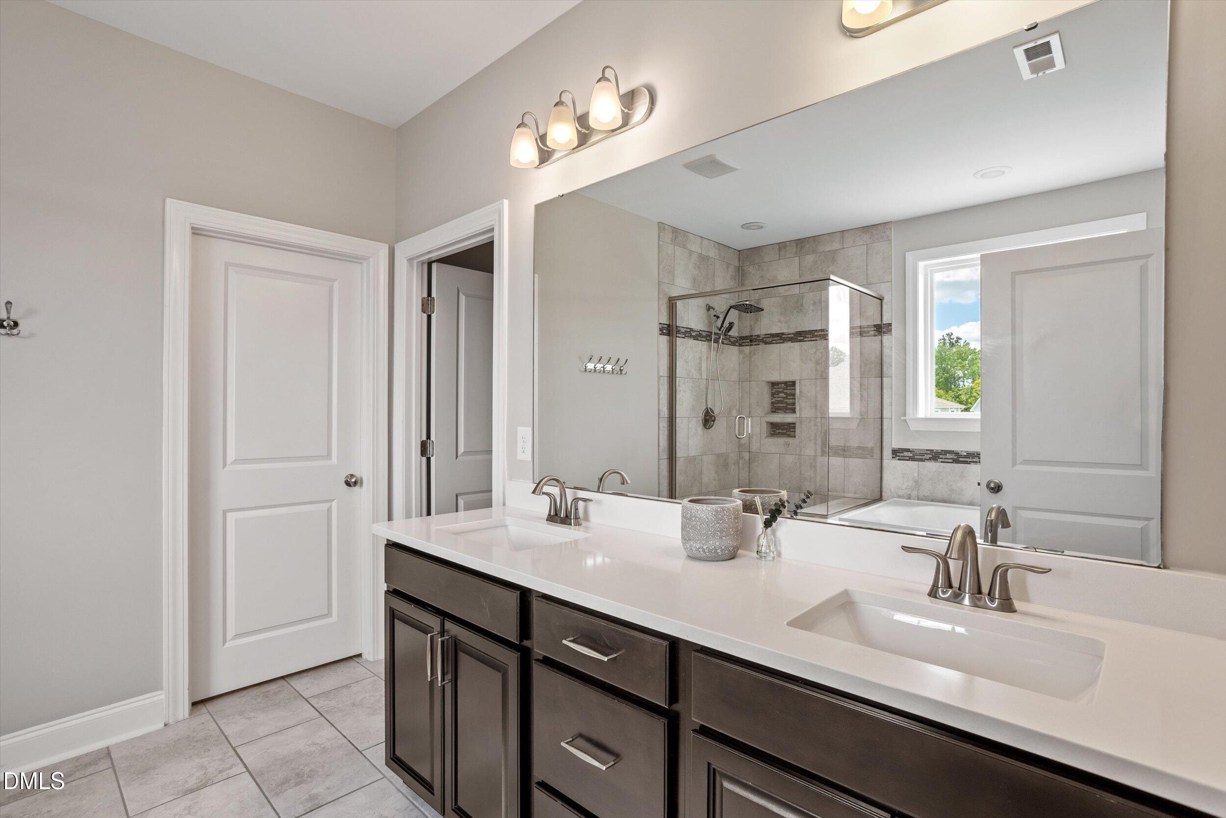 229 Sweetbriar Rose Court Property Photo 32
