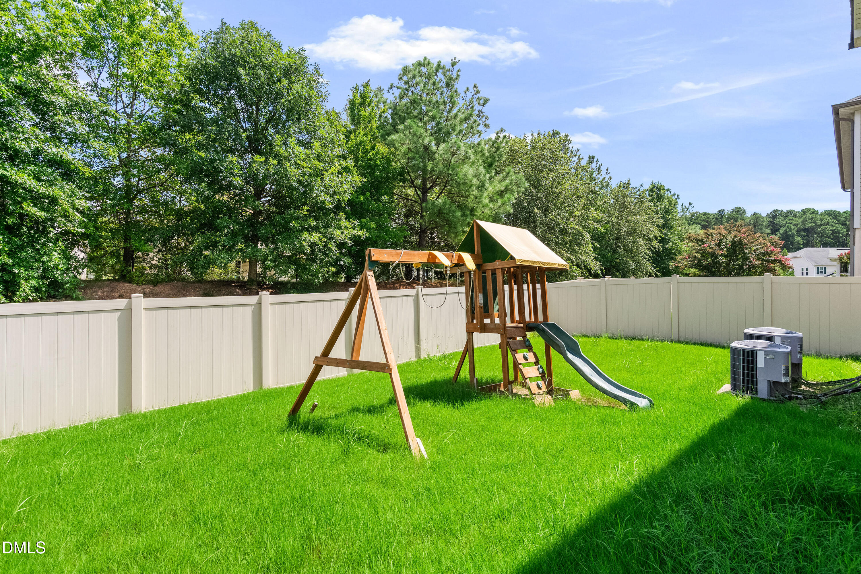 120 Daneborg Road Property Photo 3