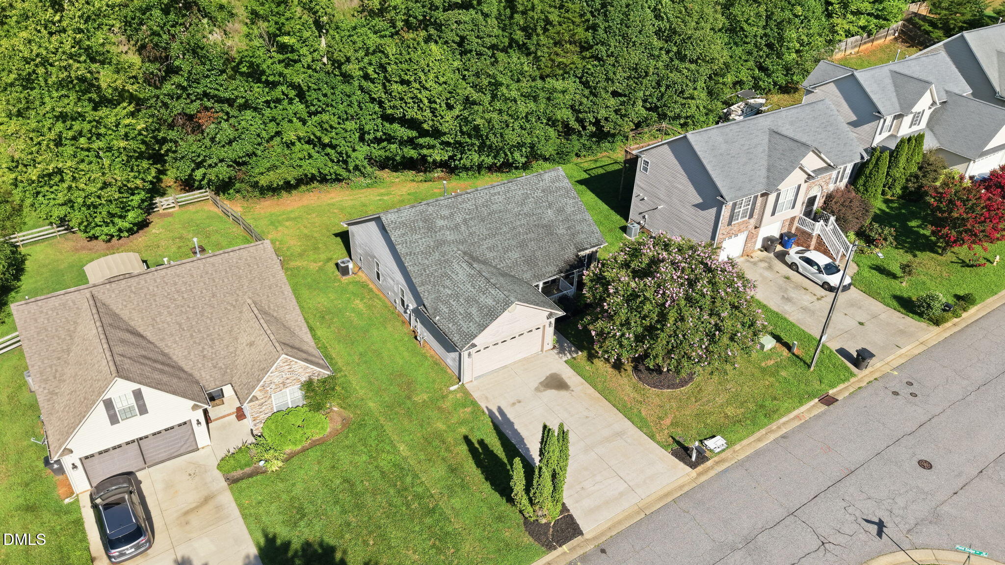 200 Brooks Edge Drive Property Photo 1