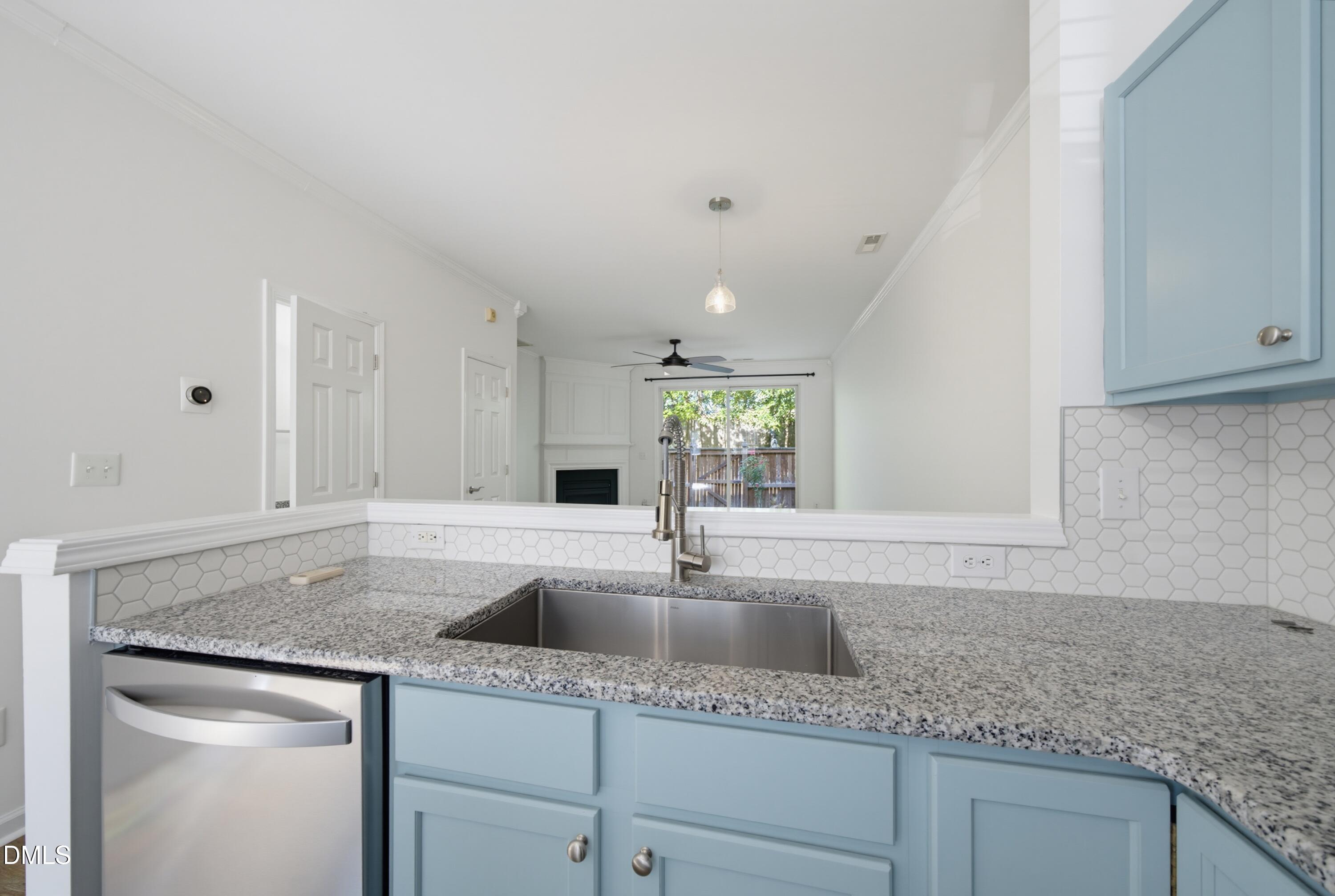 1610 Brook Fern Way Property Photo 3