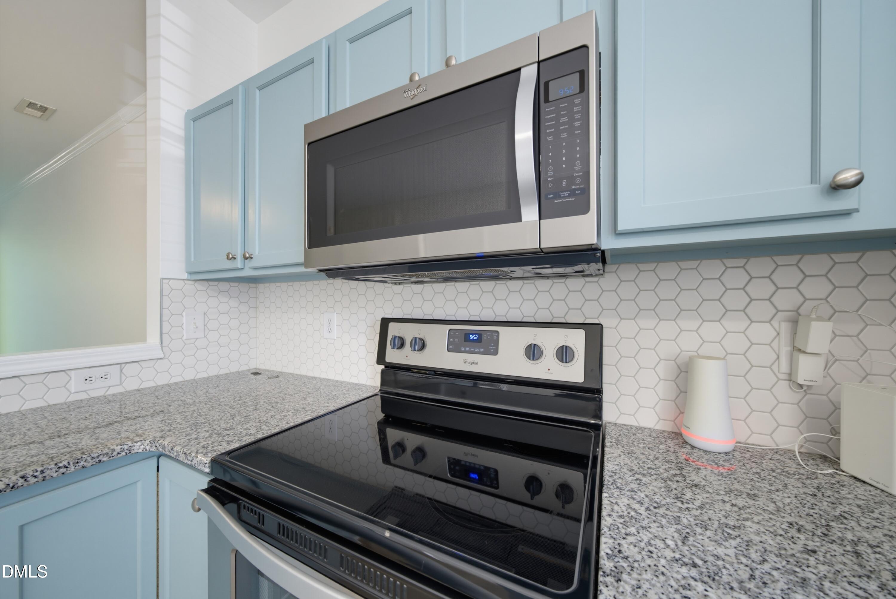 1610 Brook Fern Way Property Photo 4