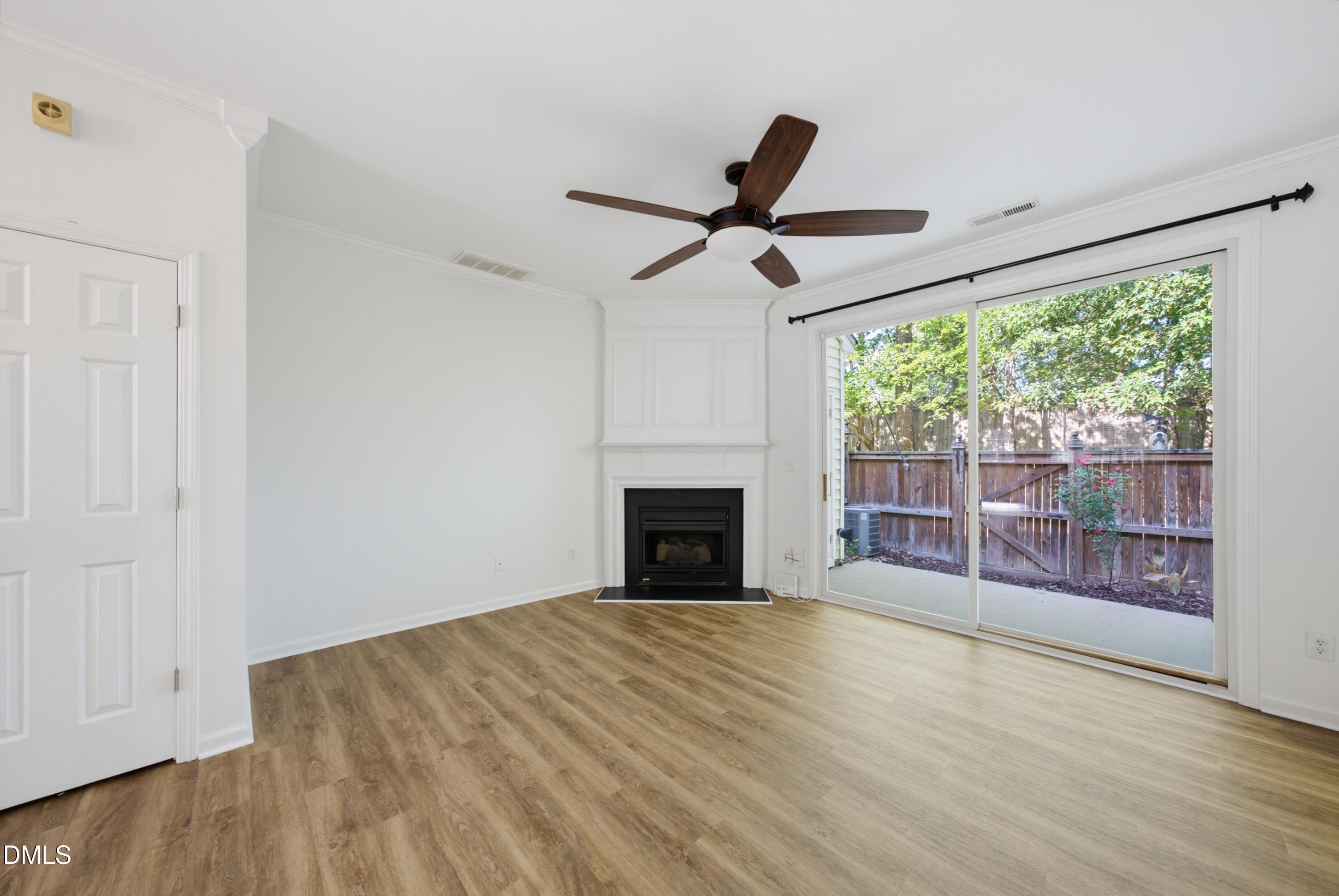 1610 Brook Fern Way Property Photo 12