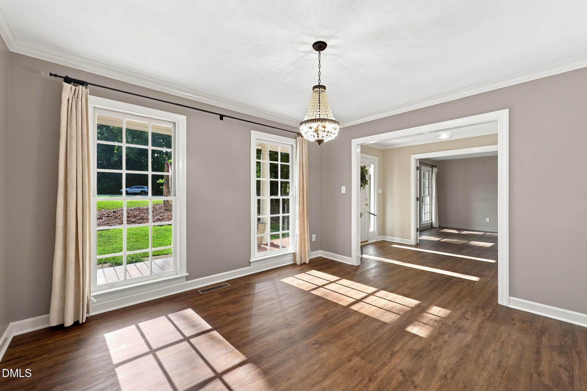 6104 King Croydon Court Property Photo 10
