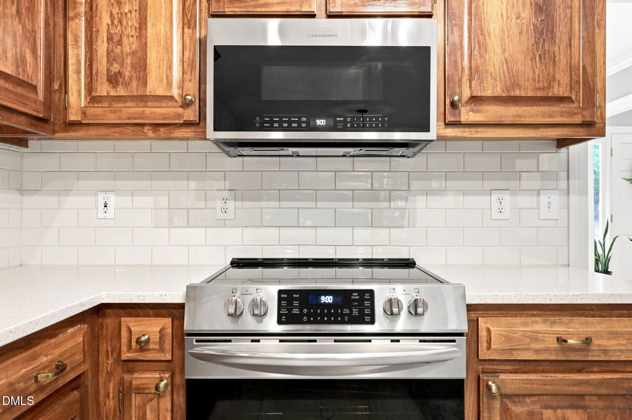 6104 King Croydon Court Property Photo 17