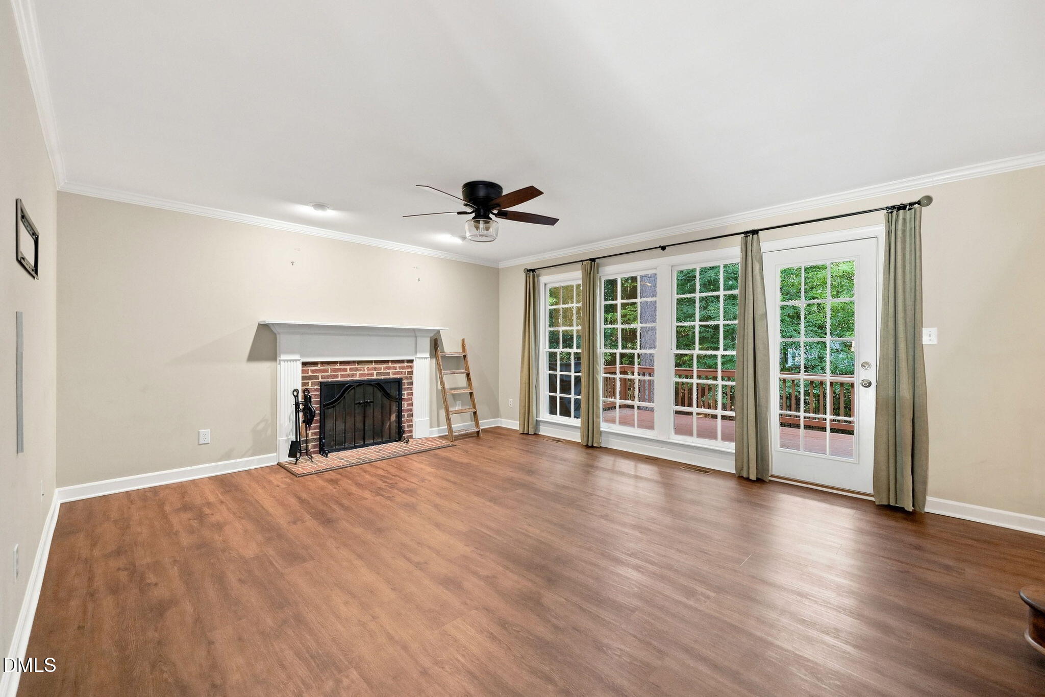 6104 King Croydon Court Property Photo 21