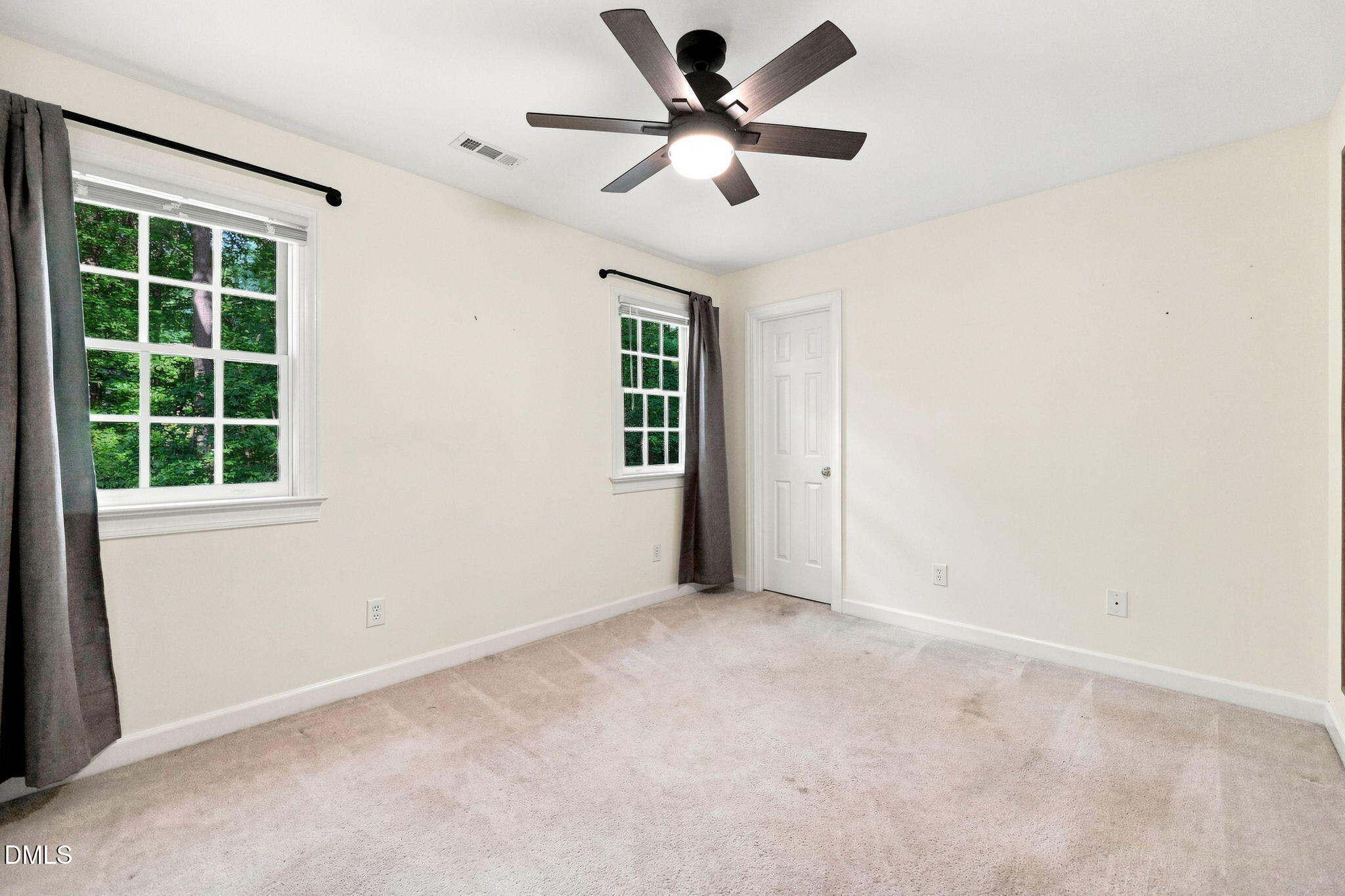 6104 King Croydon Court Property Photo 31