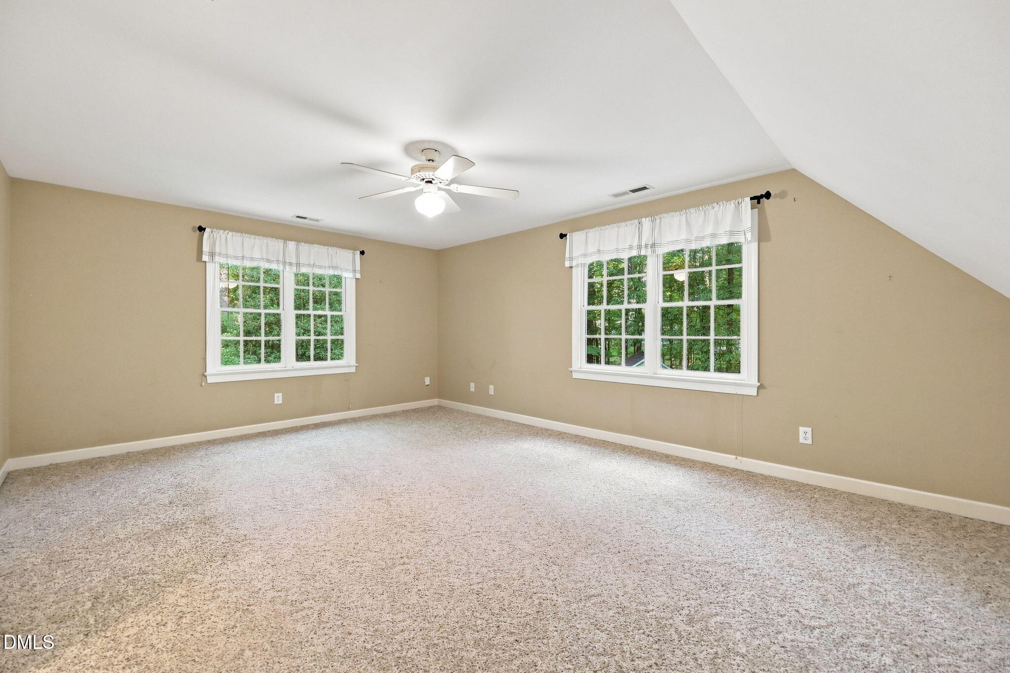 6104 King Croydon Court Property Photo 33