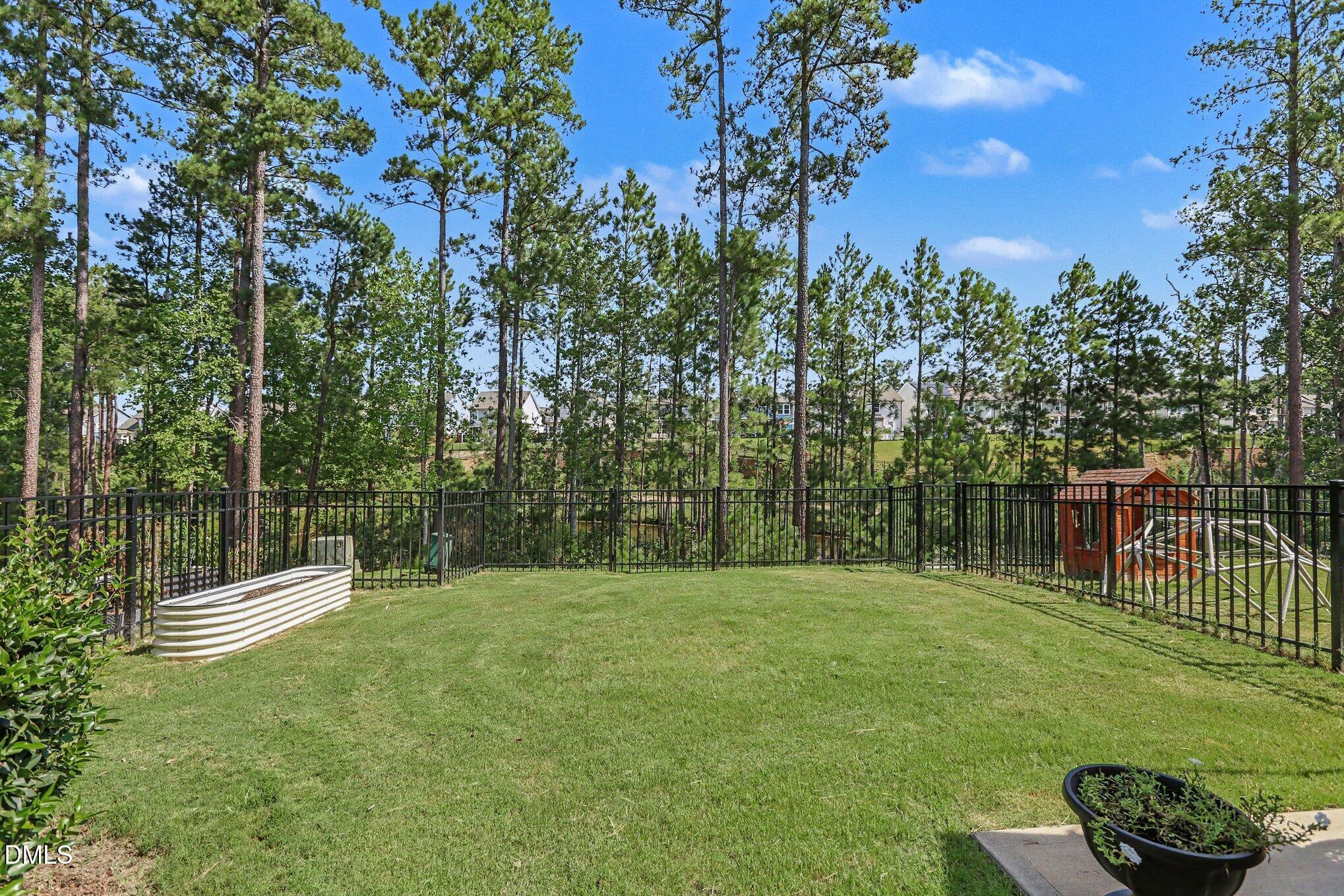 2693 Impulsion Drive Property Photo 27