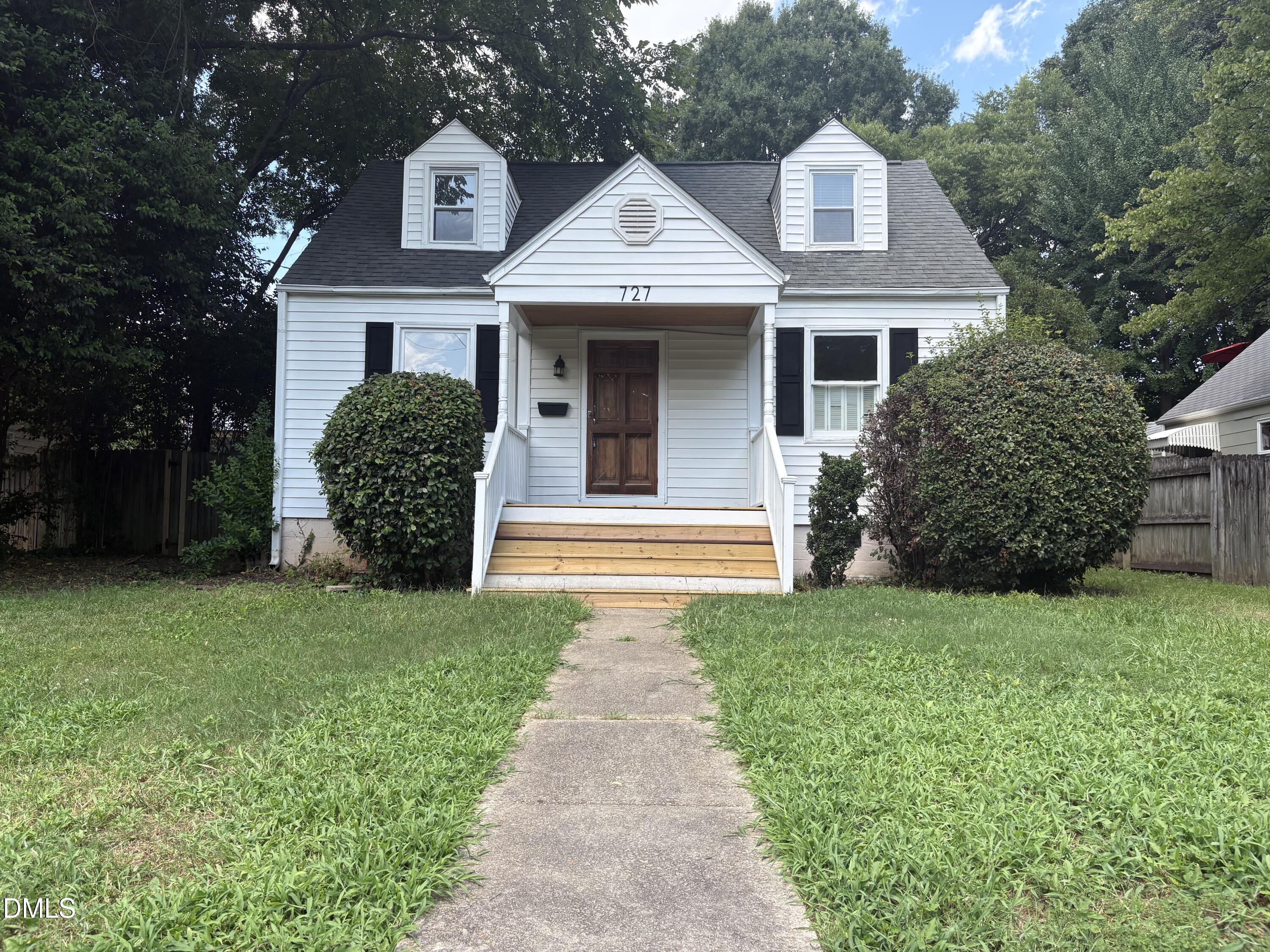 727 New Road Property Photo 1