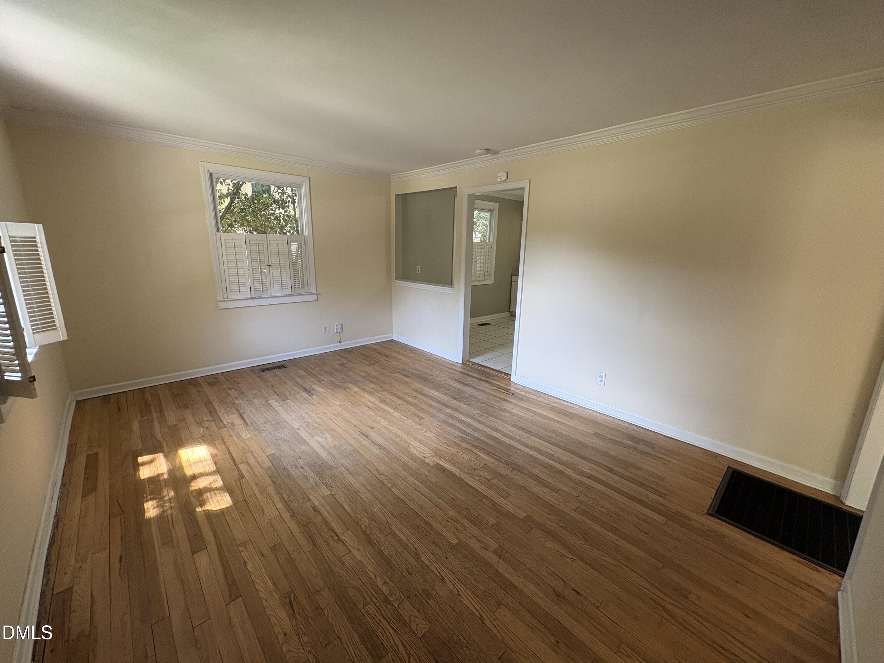 727 New Road Property Photo 2