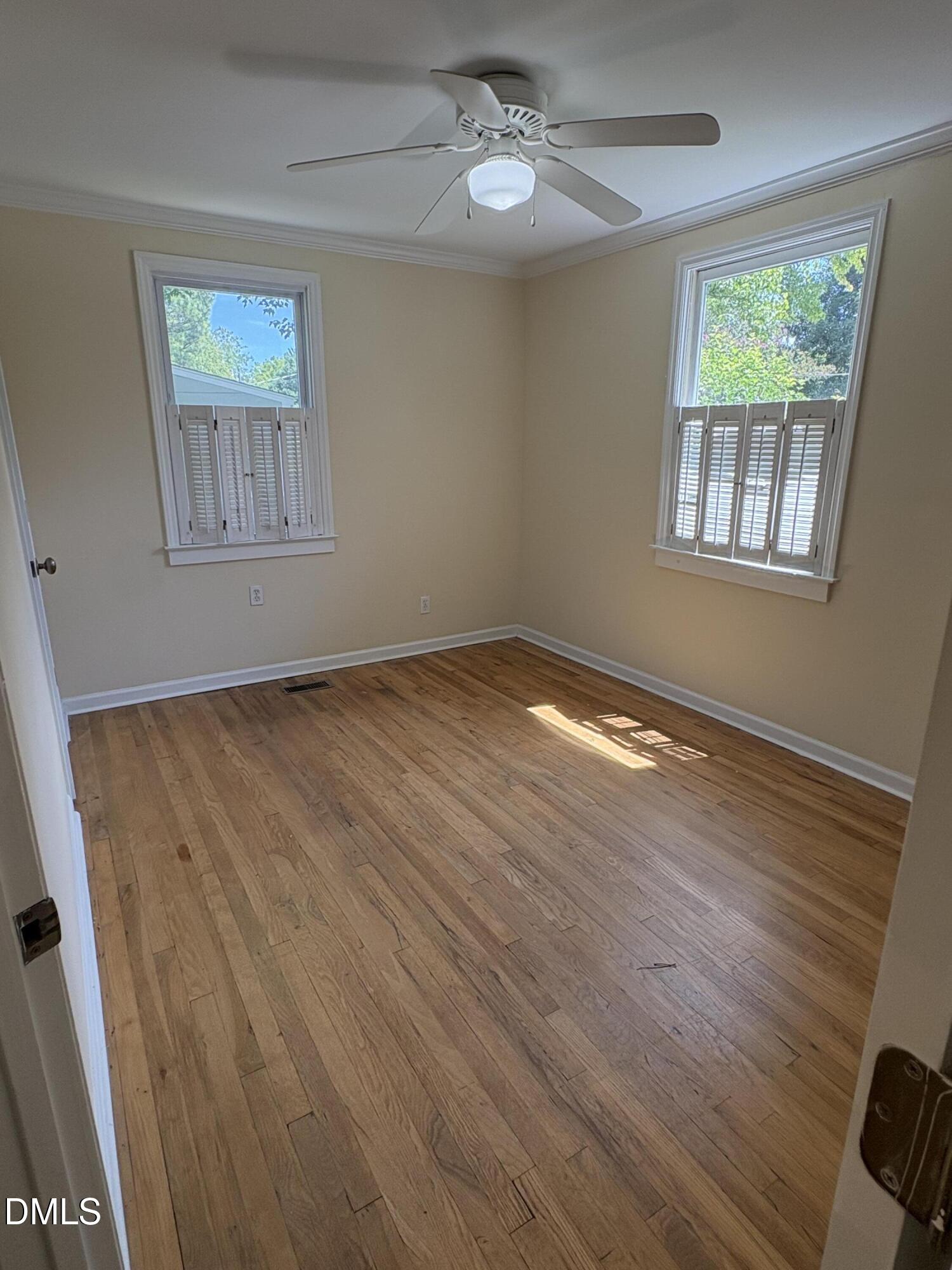 727 New Road Property Photo 7