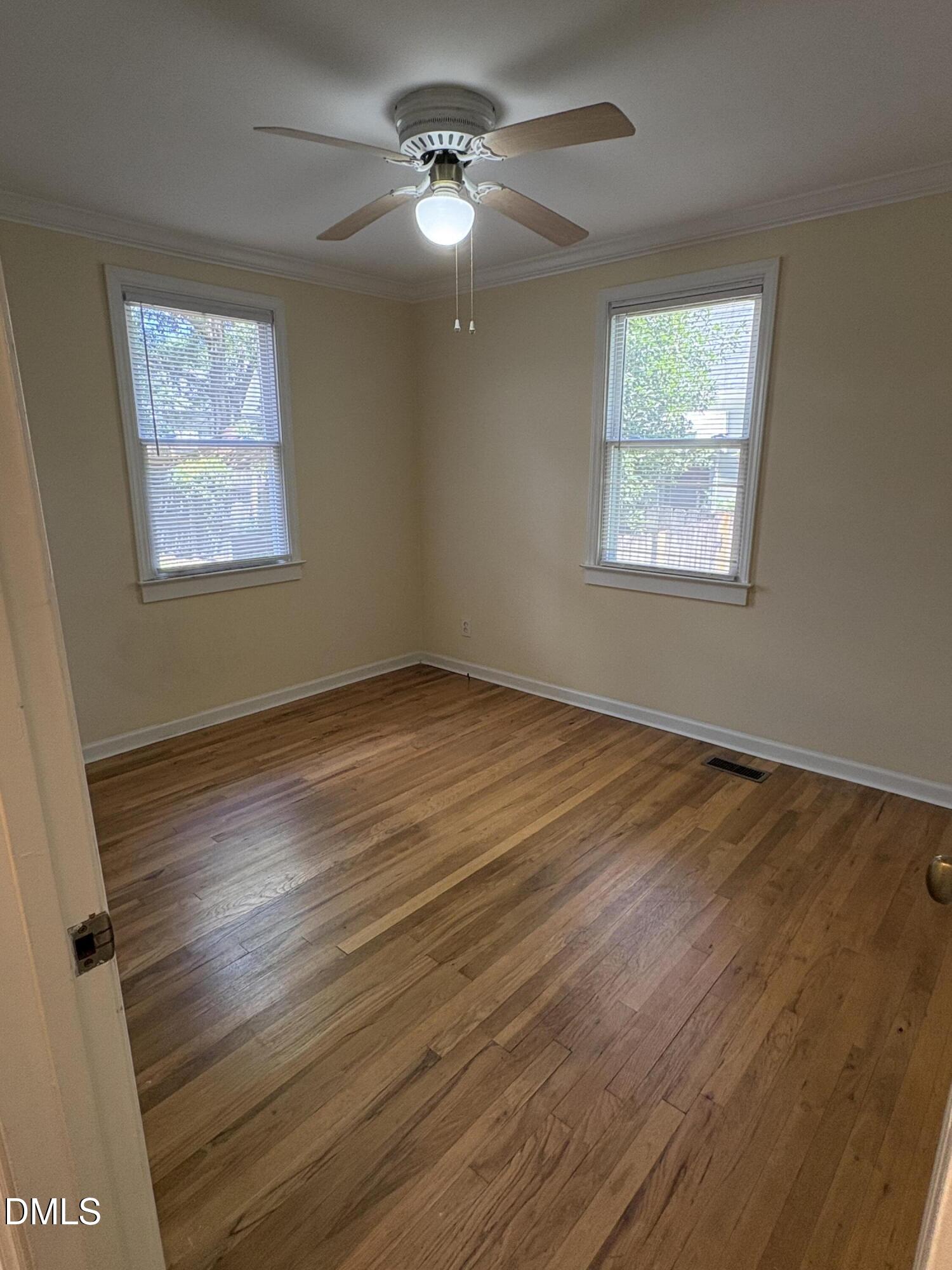 727 New Road Property Photo 9
