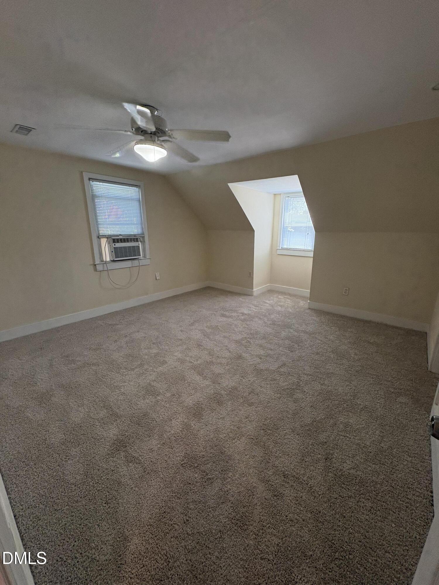 727 New Road Property Photo 11