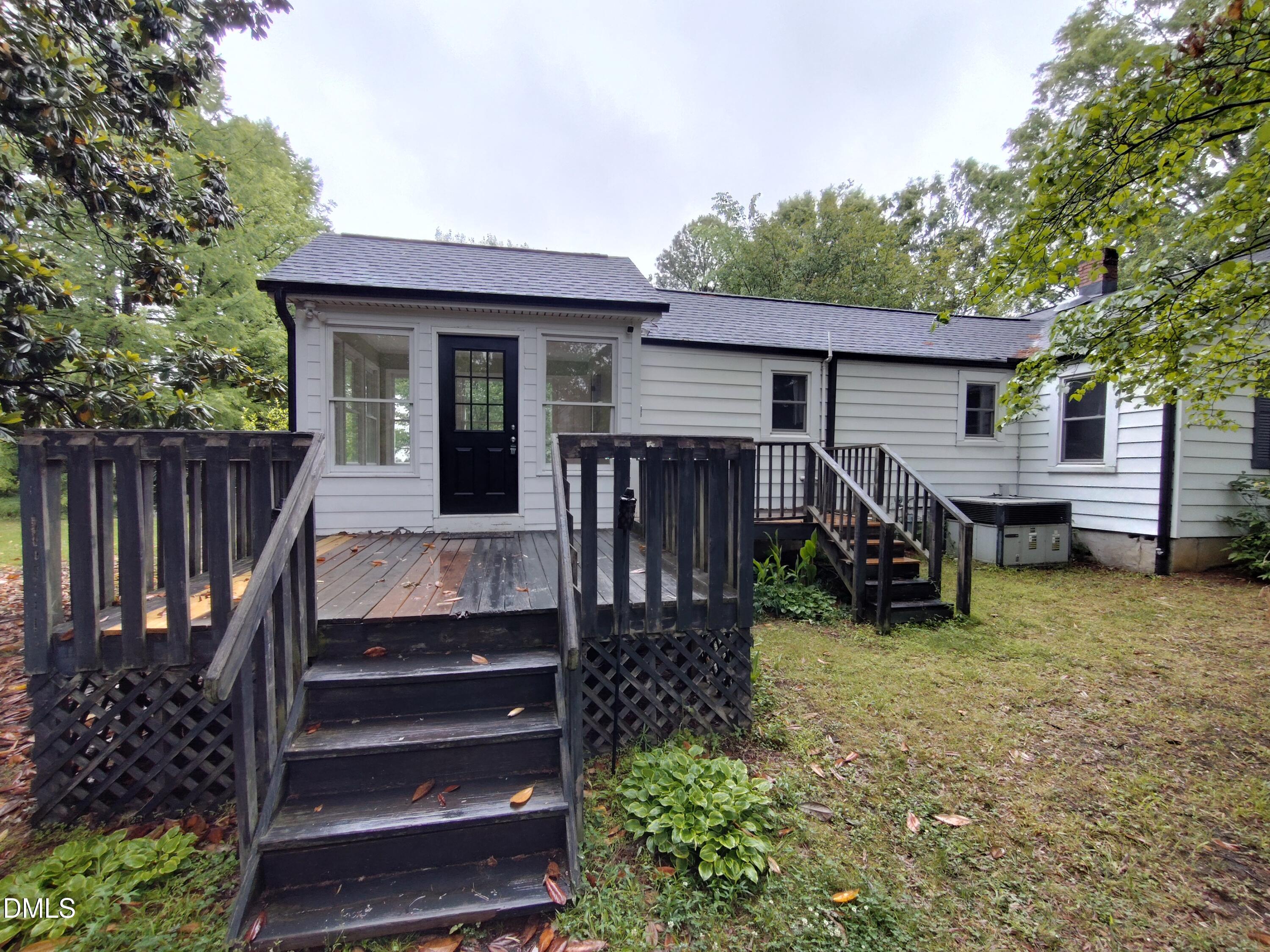 808 Glenco Road Property Photo 4
