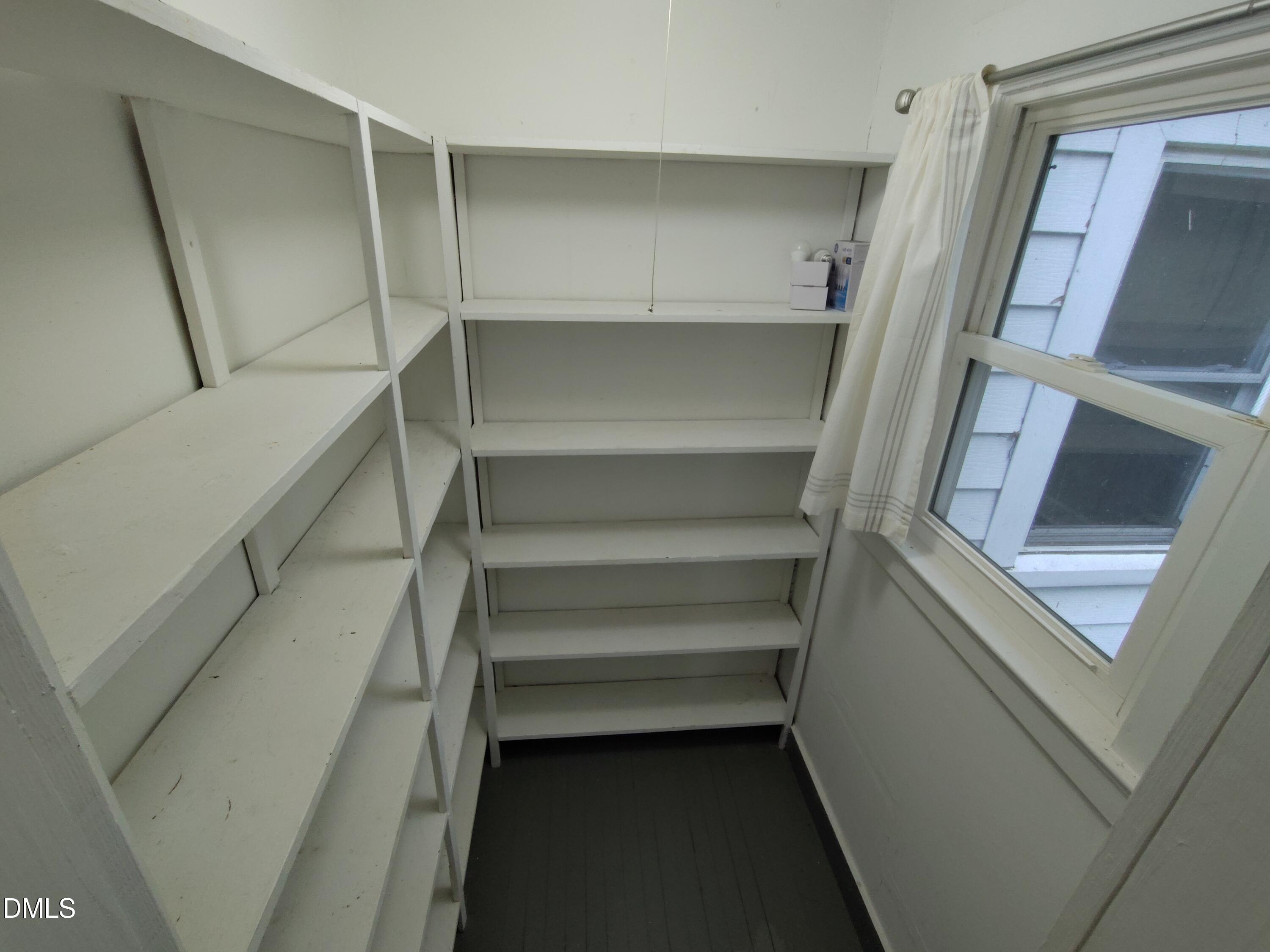 808 Glenco Road Property Photo 10