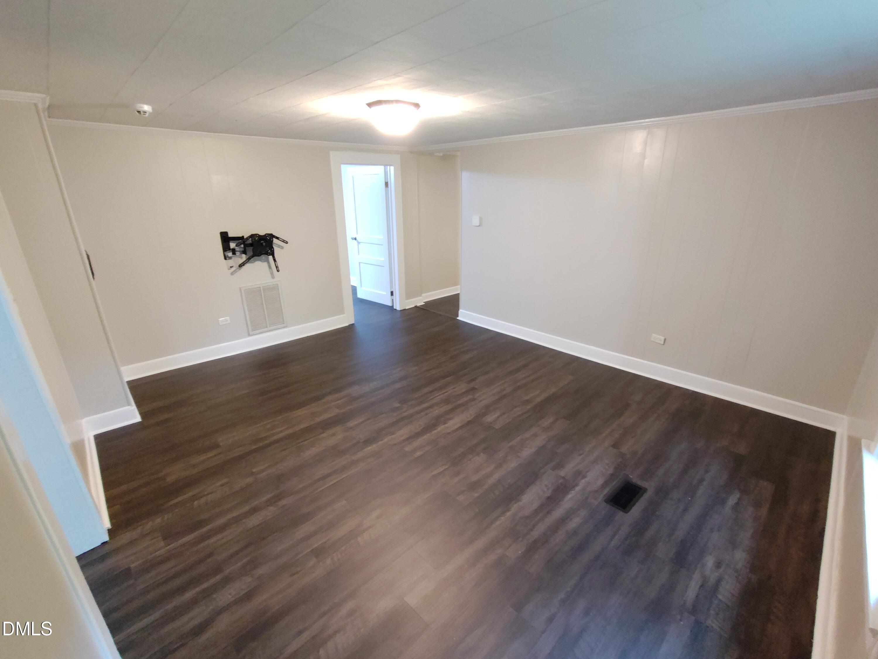 808 Glenco Road Property Photo 12