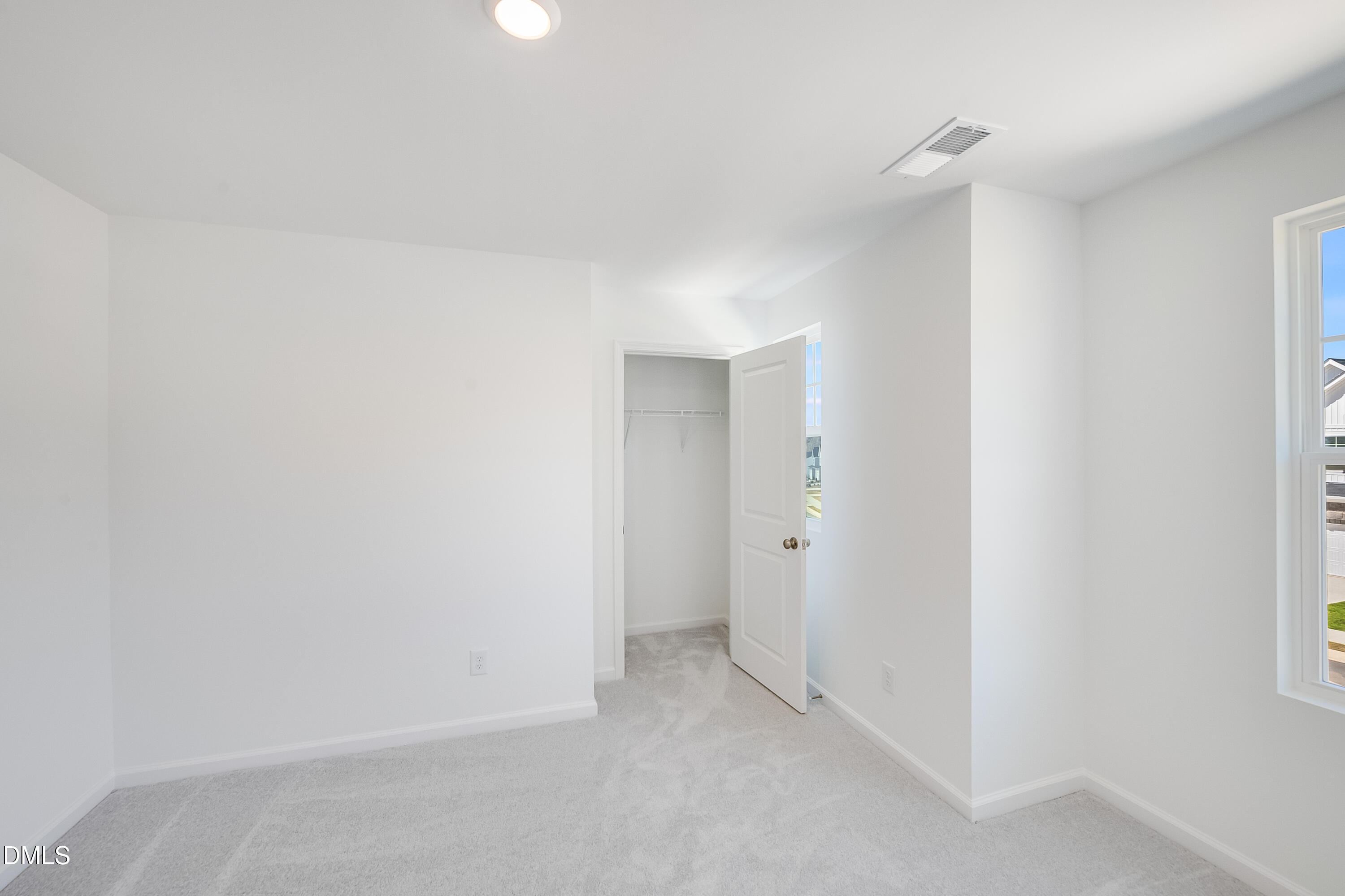 1040 Red Finch Way Property Photo 20