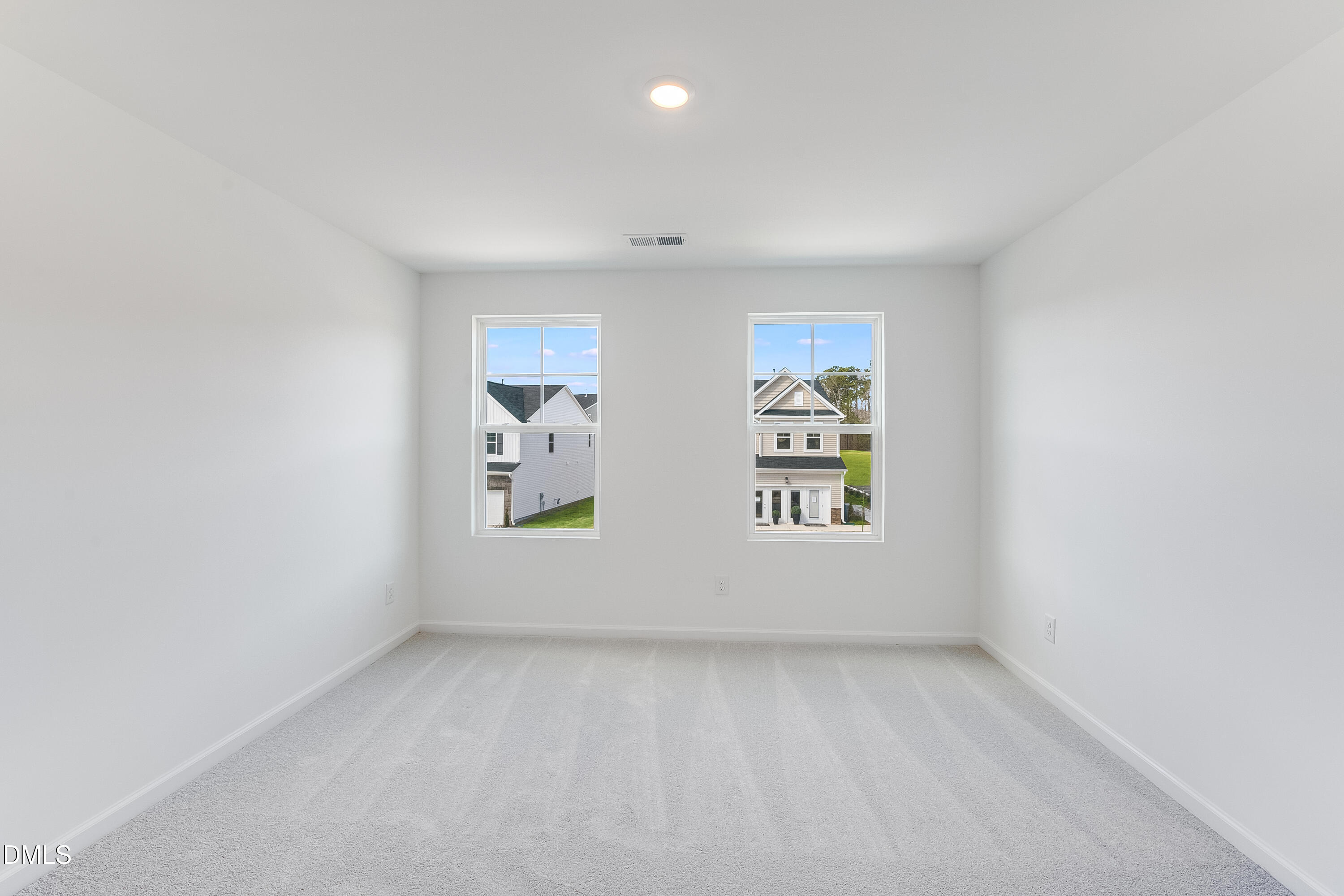 1040 Red Finch Way Property Photo 21