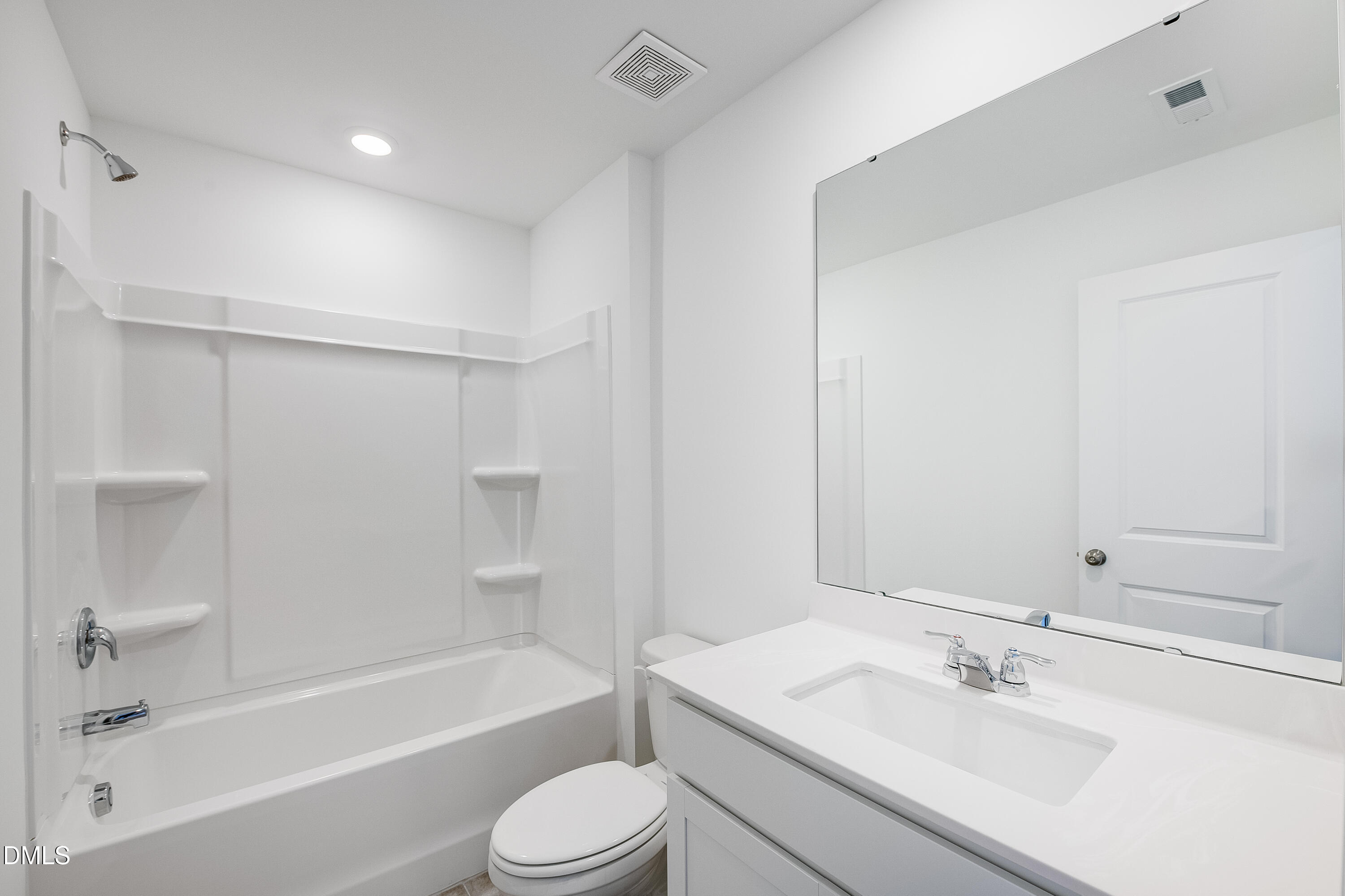 1040 Red Finch Way Property Photo 23