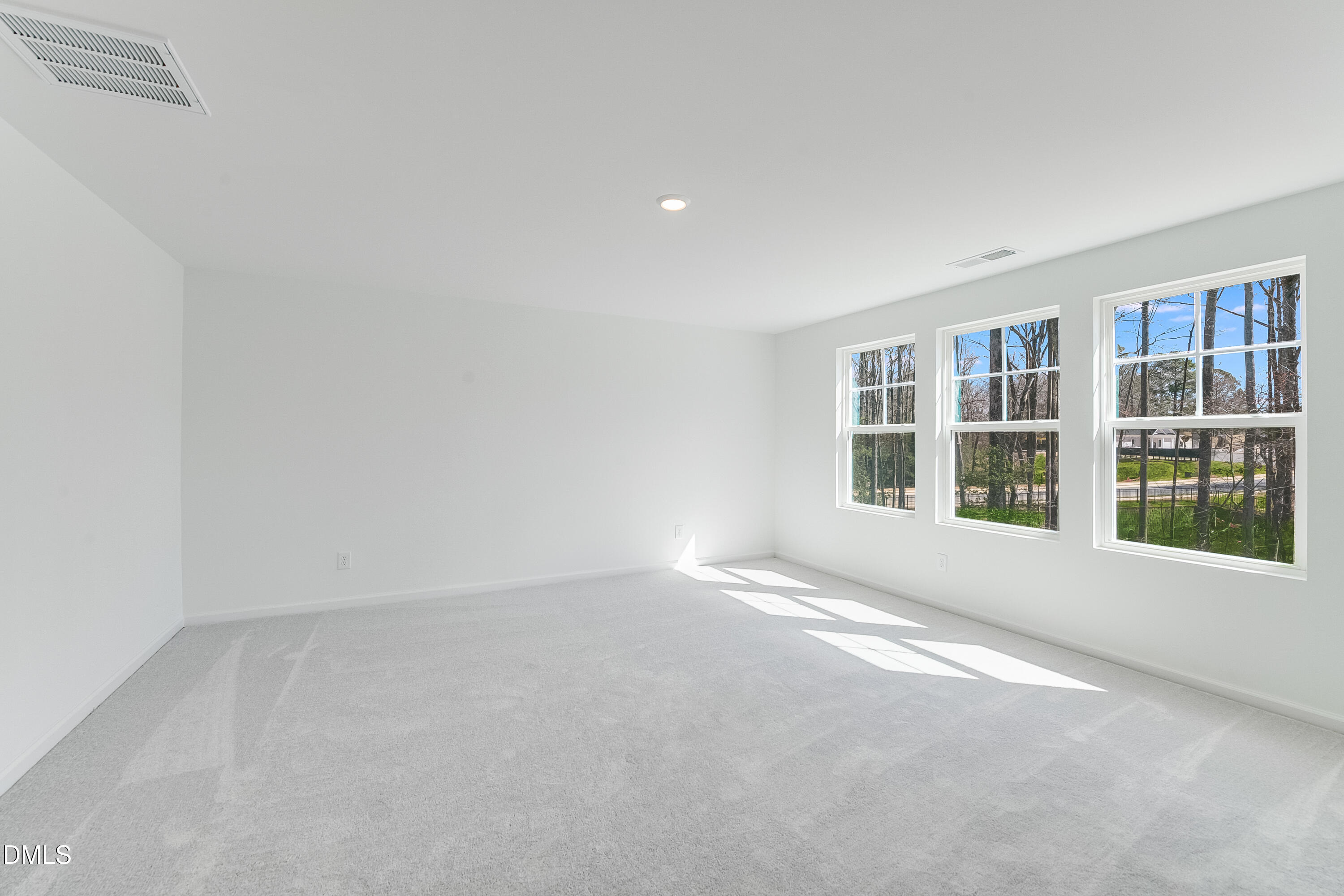 1040 Red Finch Way Property Photo 25