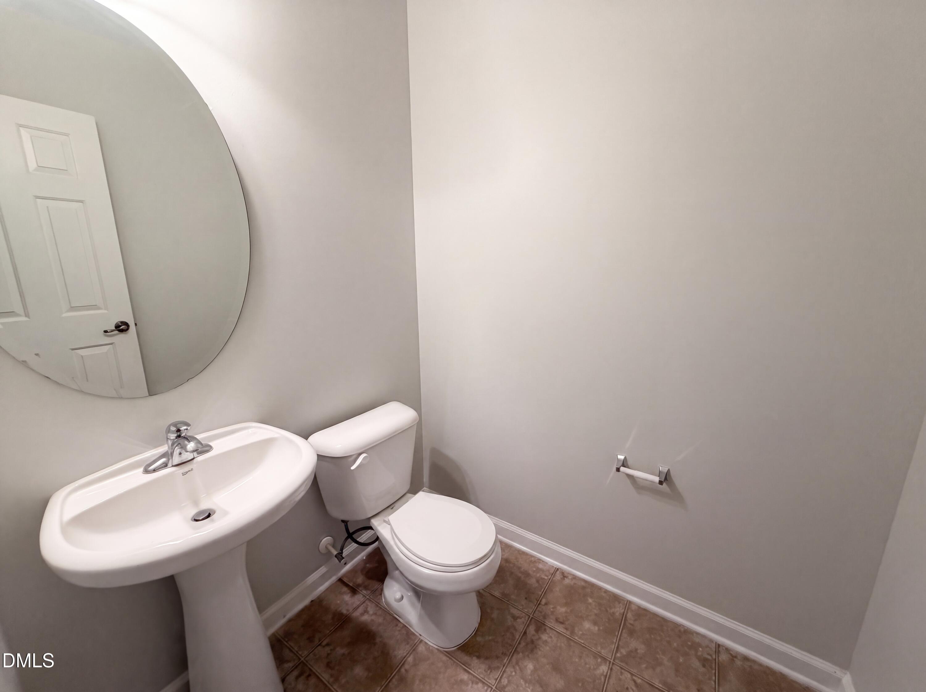 506 Hillview Drive Property Photo 11