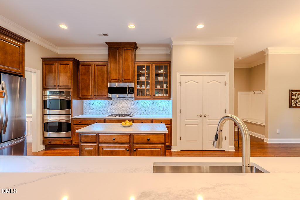 5912 Terrington Lane Property Photo 18