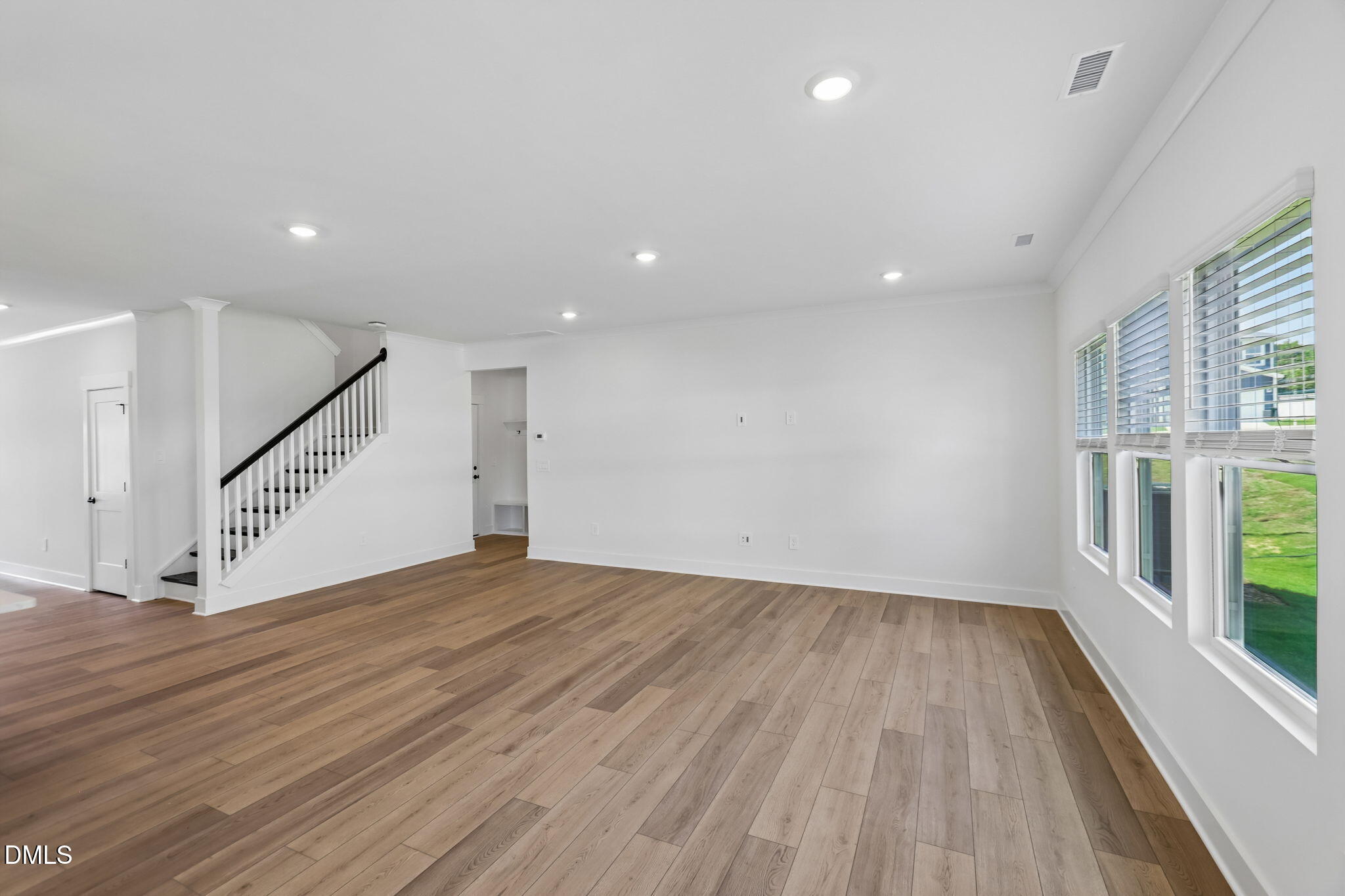 4025 Wesley Chapel Way Property Photo 6