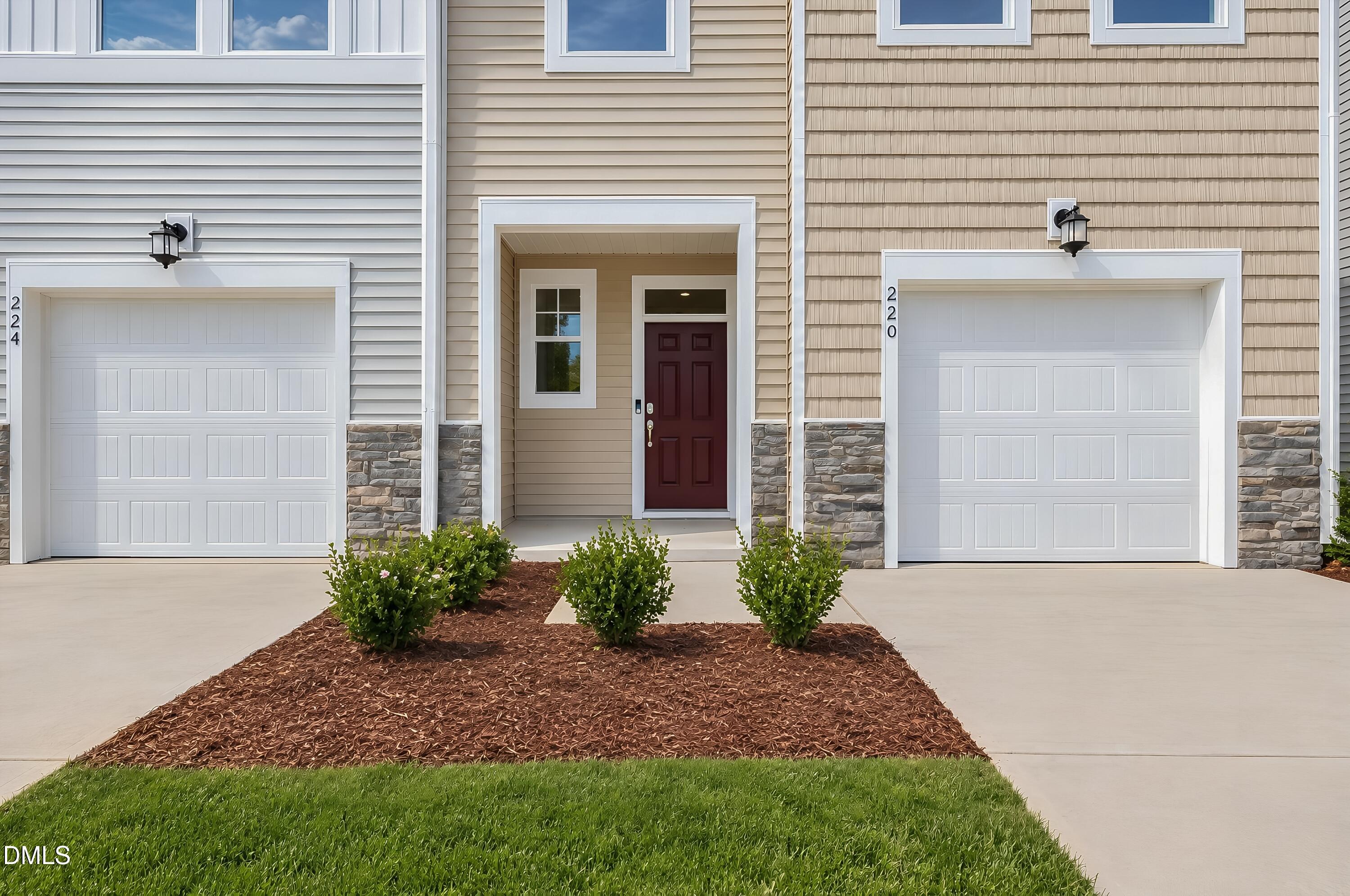 220 Blossom Field Way Property Photo 2