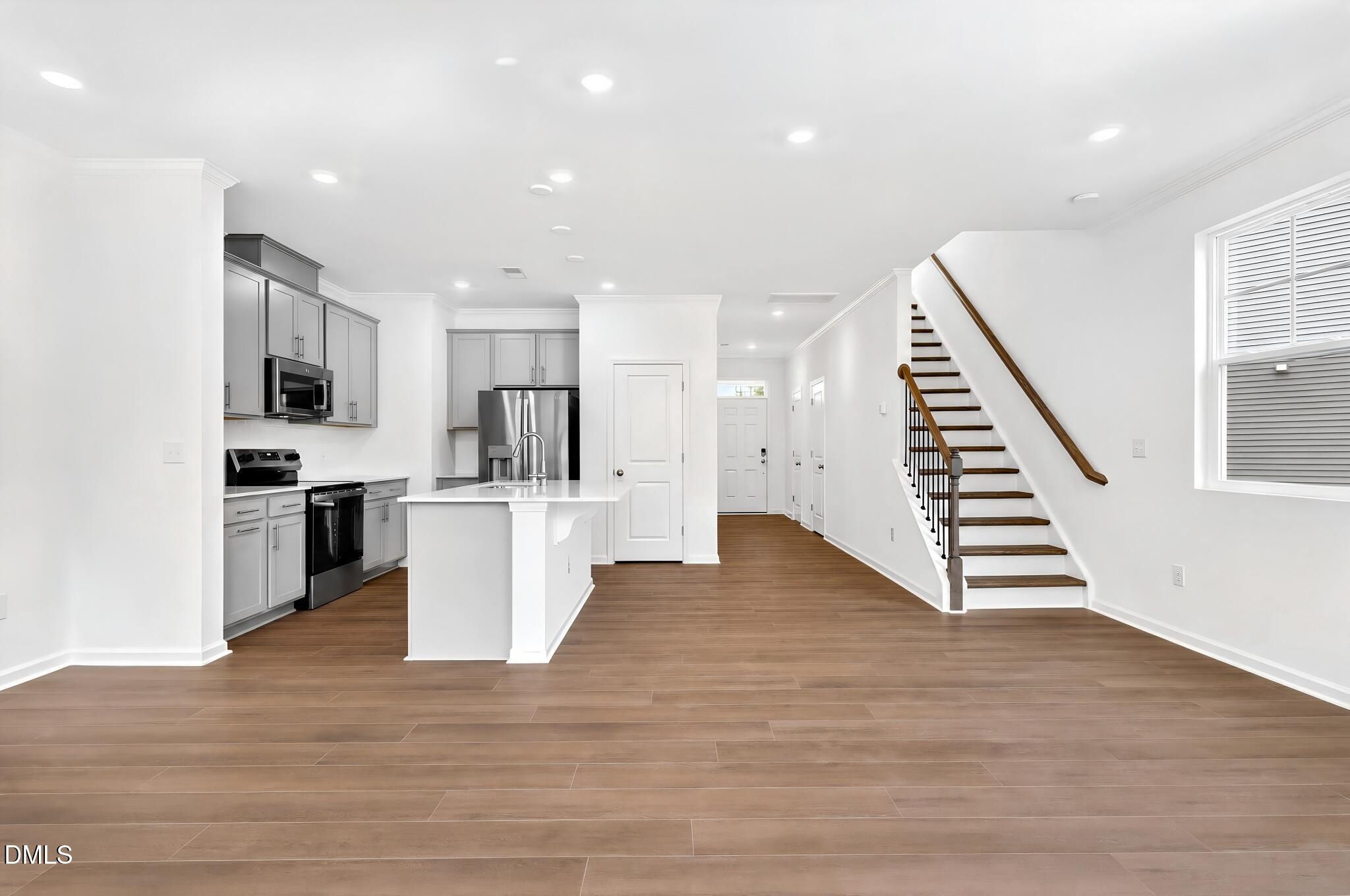 220 Blossom Field Way Property Photo 3