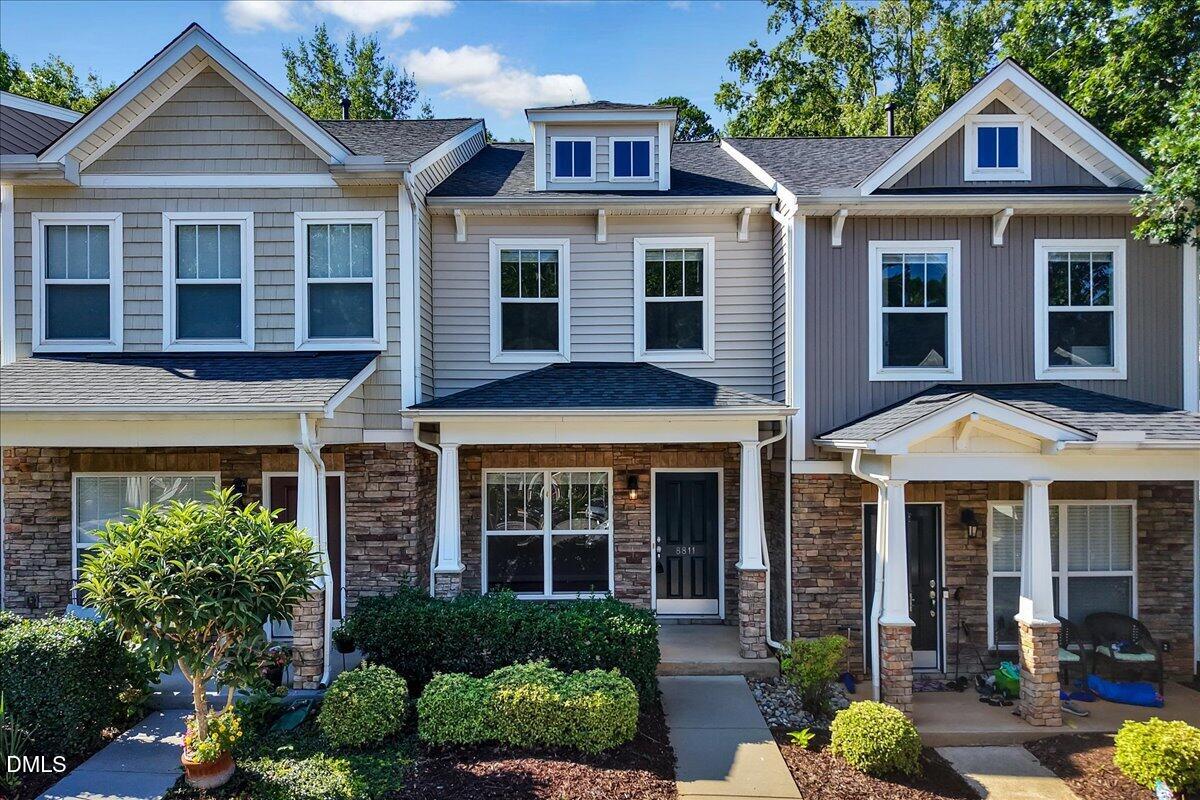 8811 Orchard Grove Way Property Photo 1
