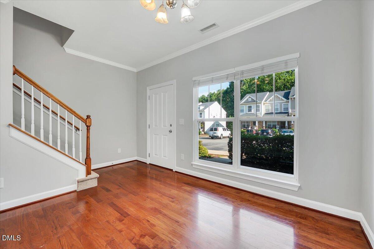 8811 Orchard Grove Way Property Photo 4