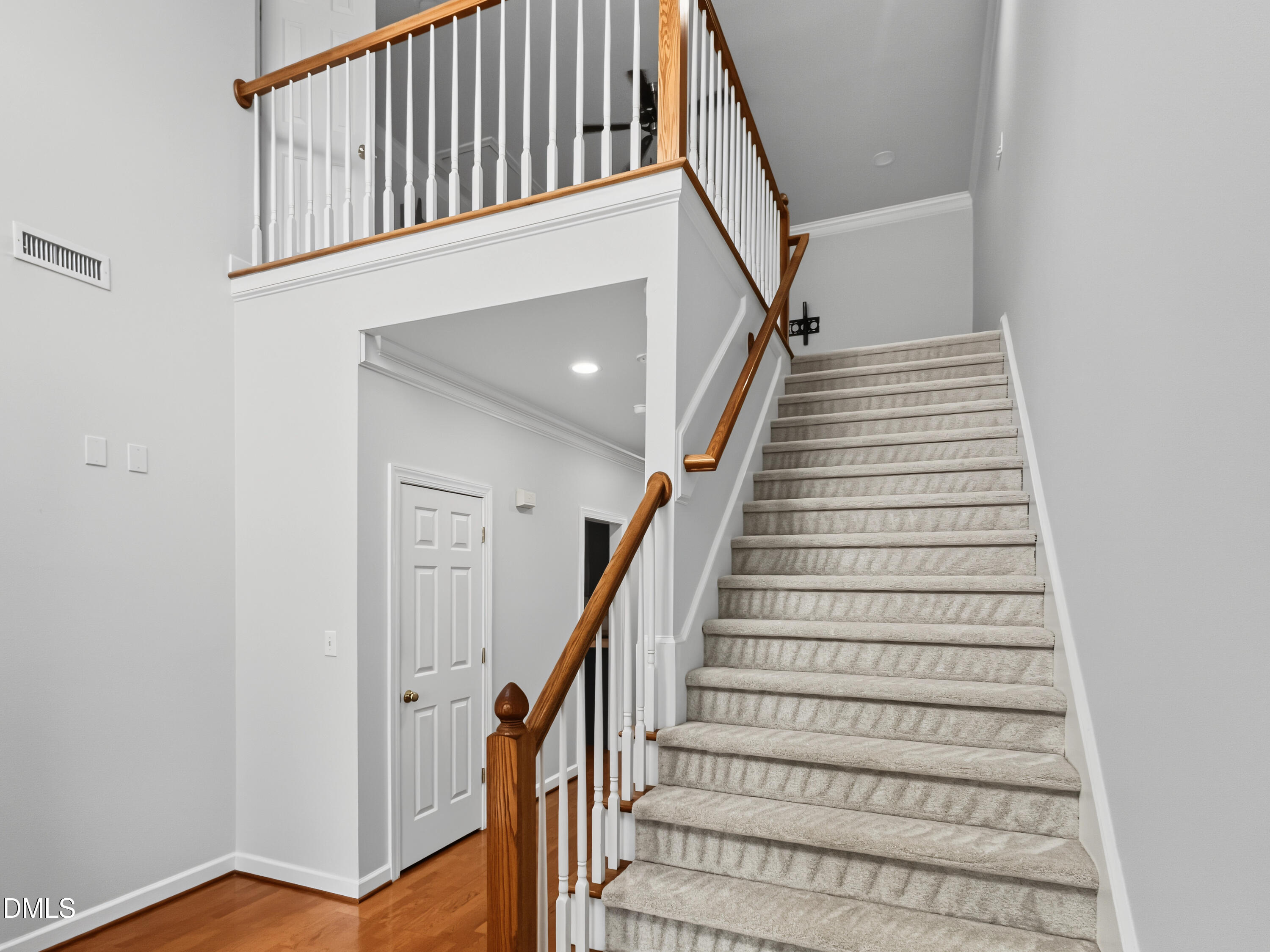 5311 Fair Rain Drive Property Photo 3
