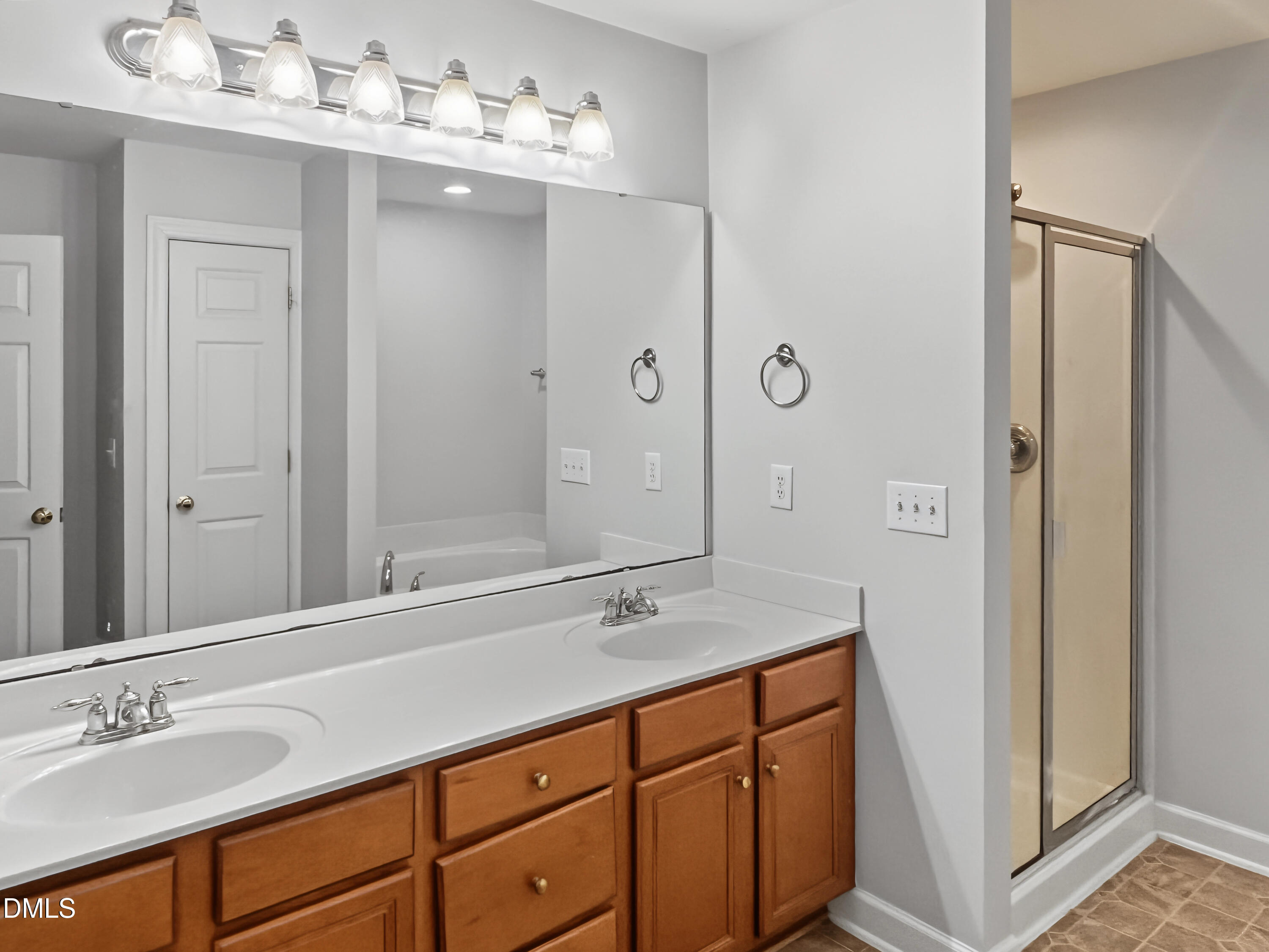 5311 Fair Rain Drive Property Photo 13