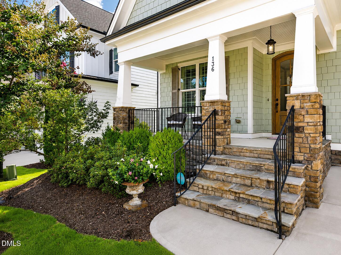 136 Post Oak Road Property Photo 5