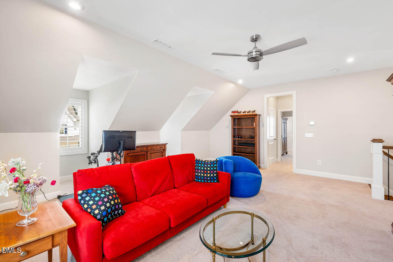 136 Post Oak Road Property Photo 28