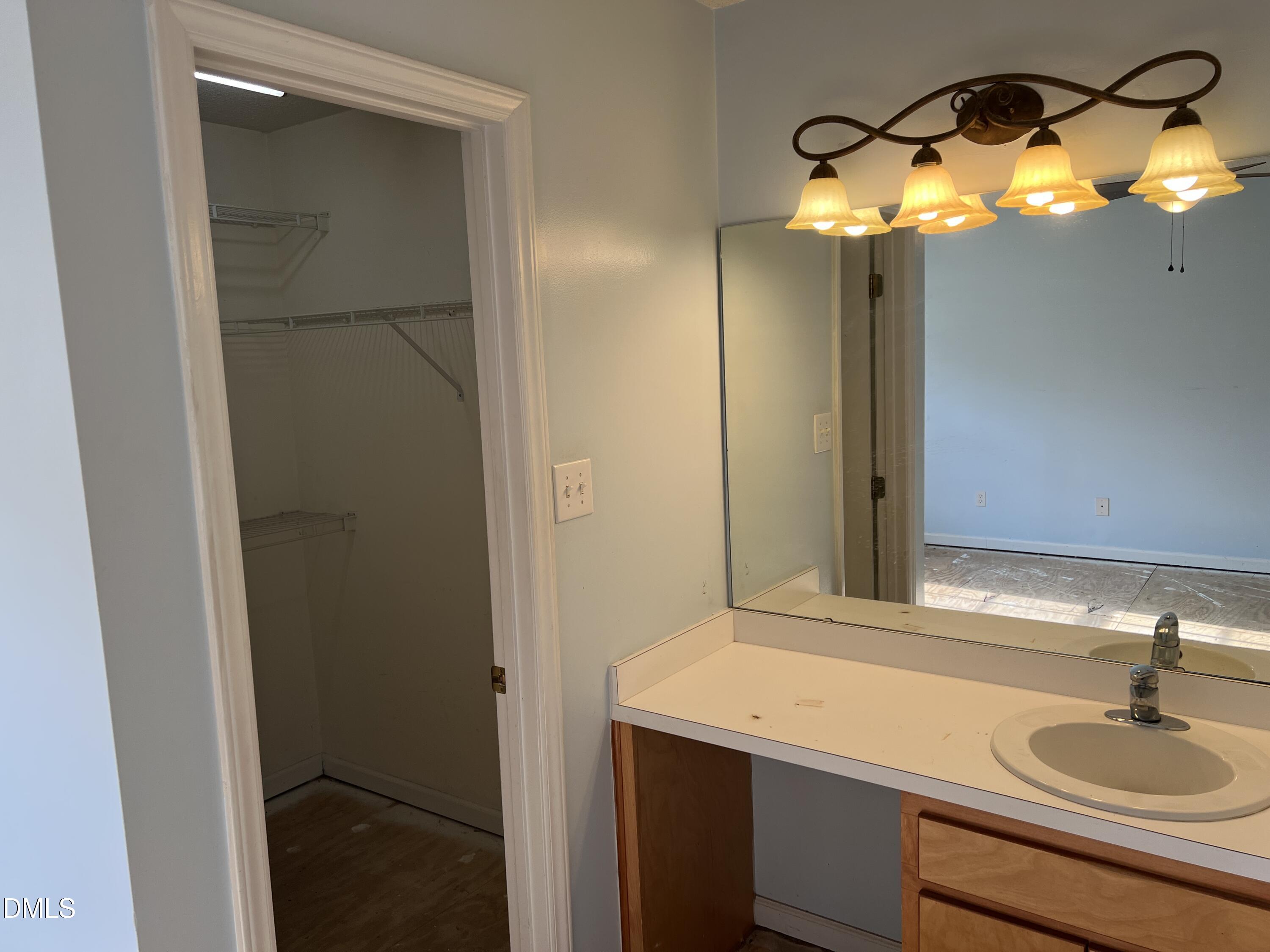 107 Copper Stone Street Property Photo 9