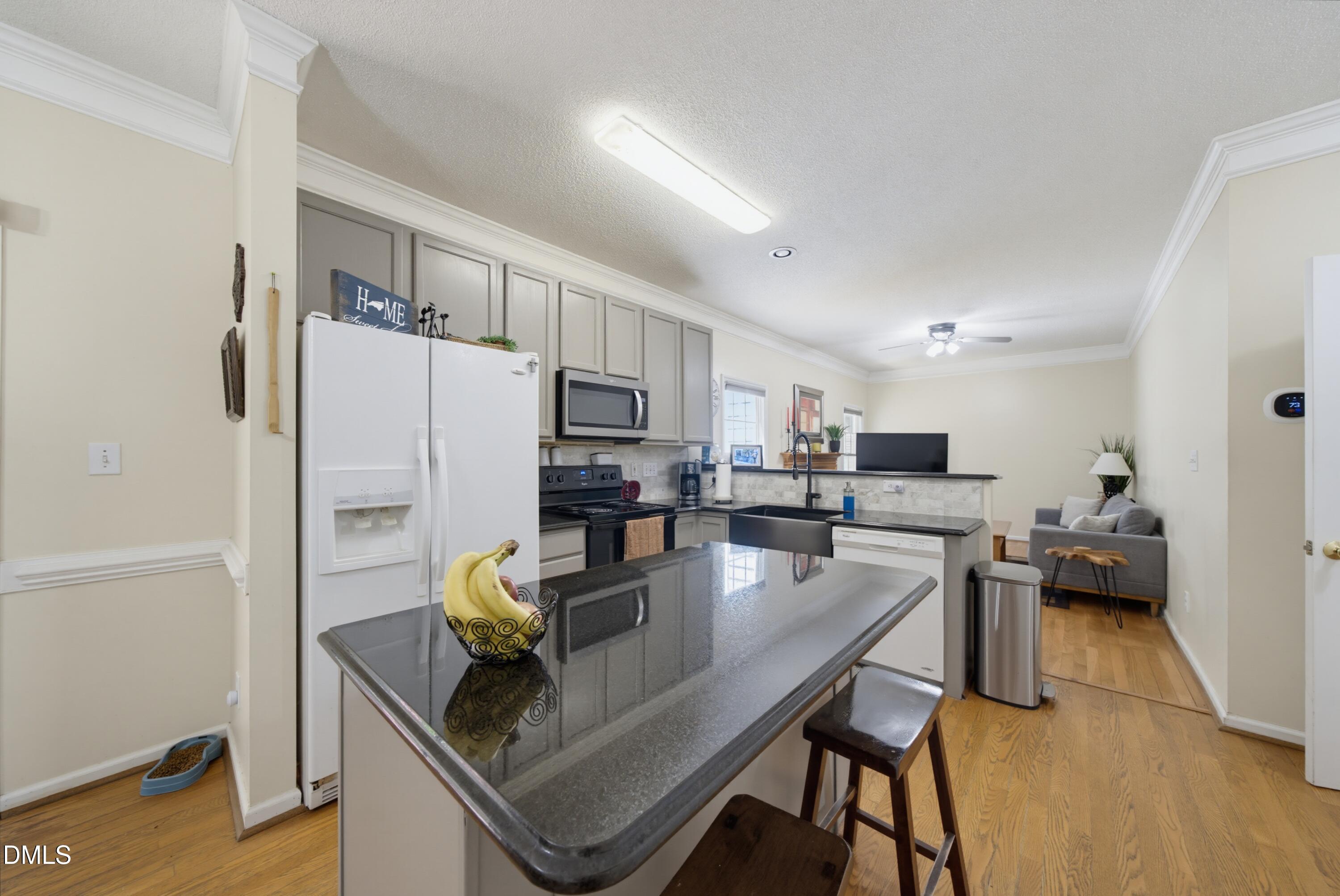 6912 Brigmore Court Property Photo 8