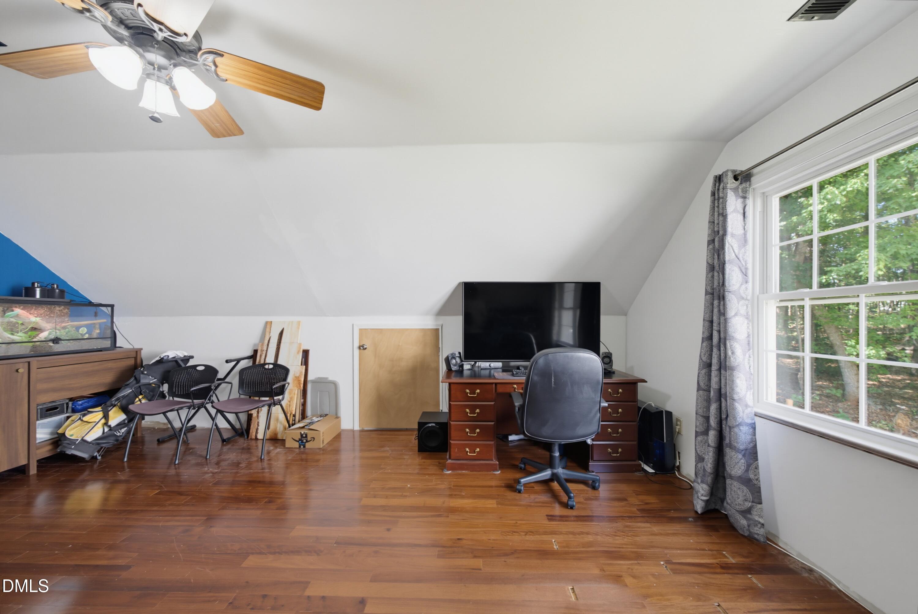 6912 Brigmore Court Property Photo 32