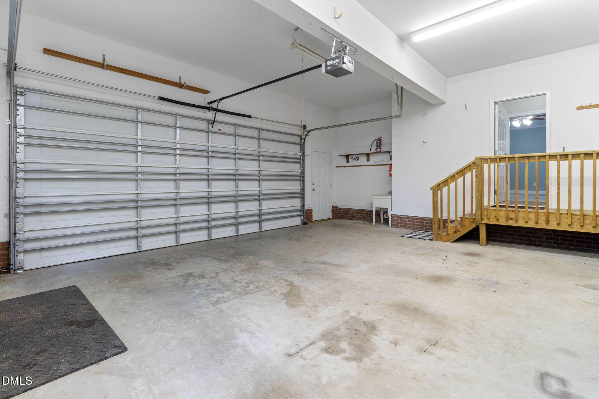 1007 Swift Creek Drive Property Photo 35