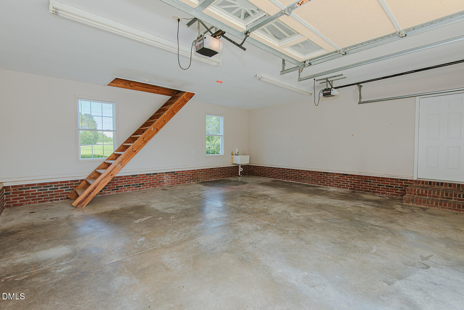 175 Fox Lair Trail Property Photo 43