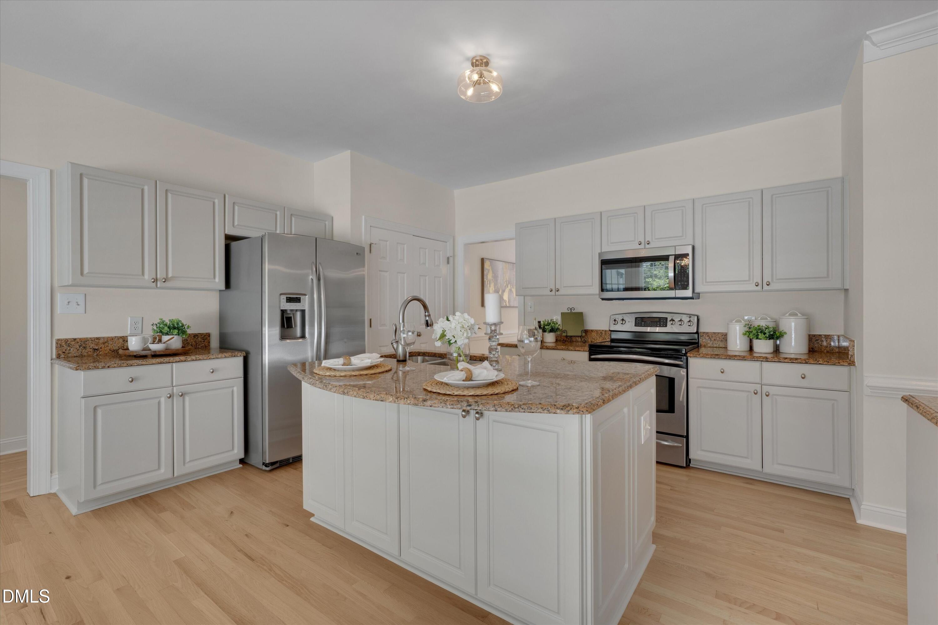 209 Connors Circle Property Photo 8