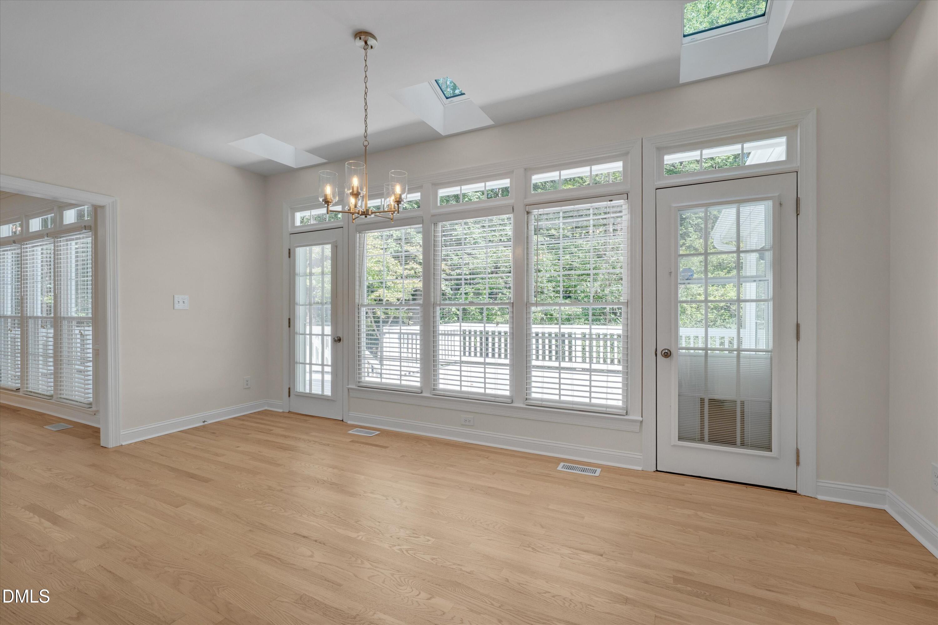 209 Connors Circle Property Photo 9